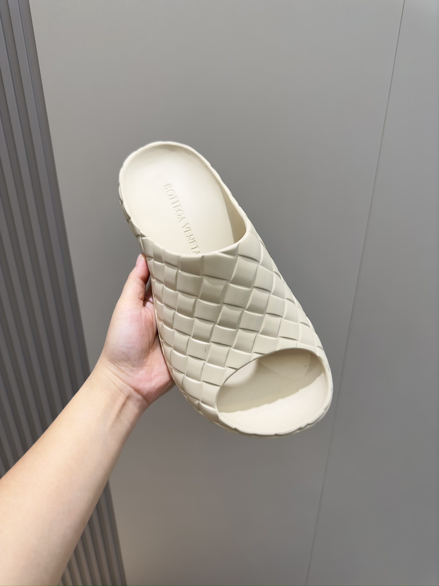 Bottega Veneta Male Sandals S