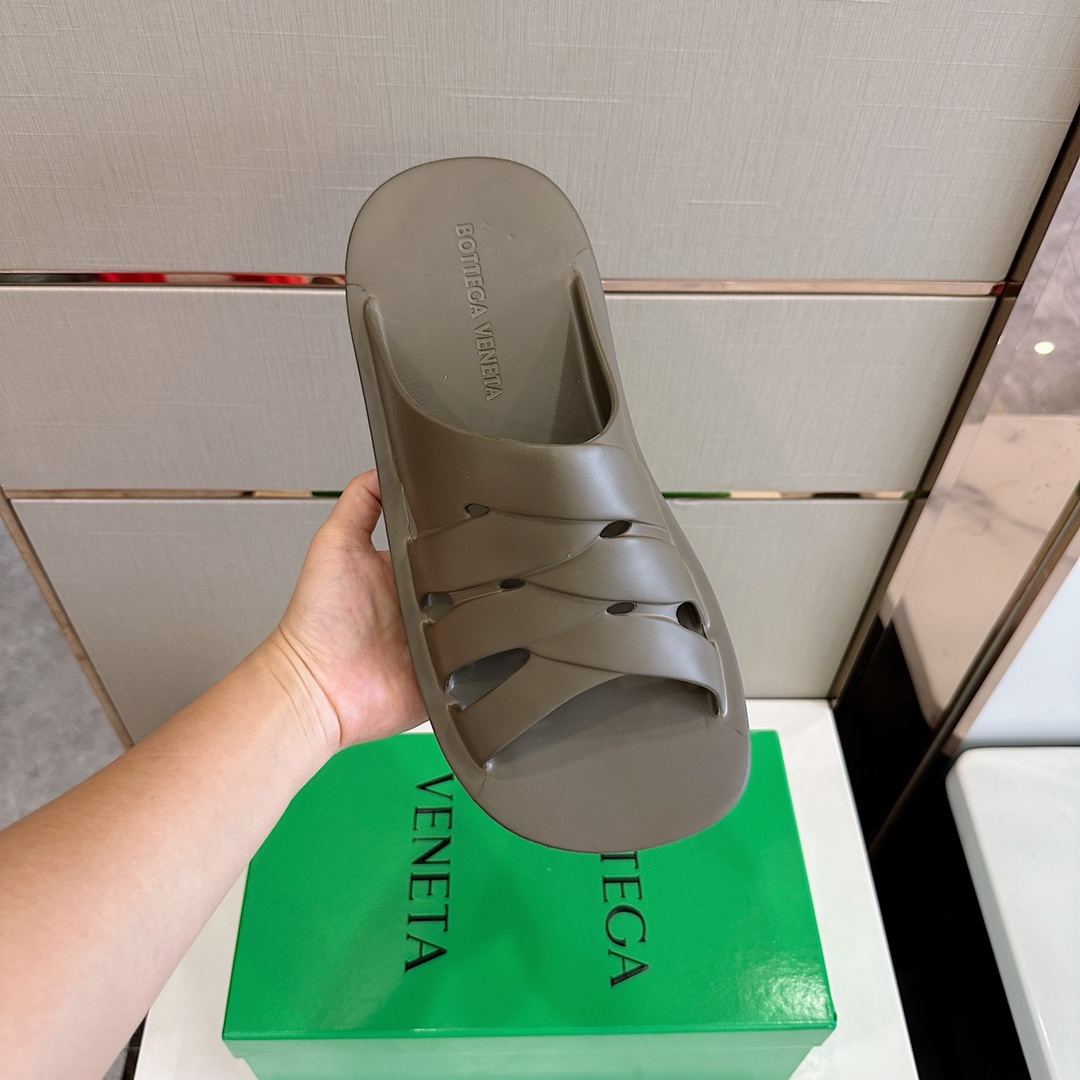 Bottega Veneta Female Slippers S