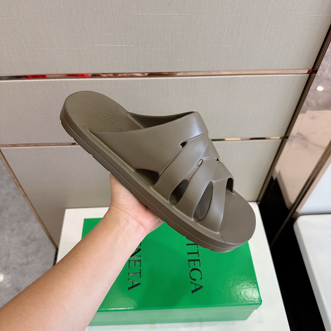 Bottega Veneta Female Slippers S