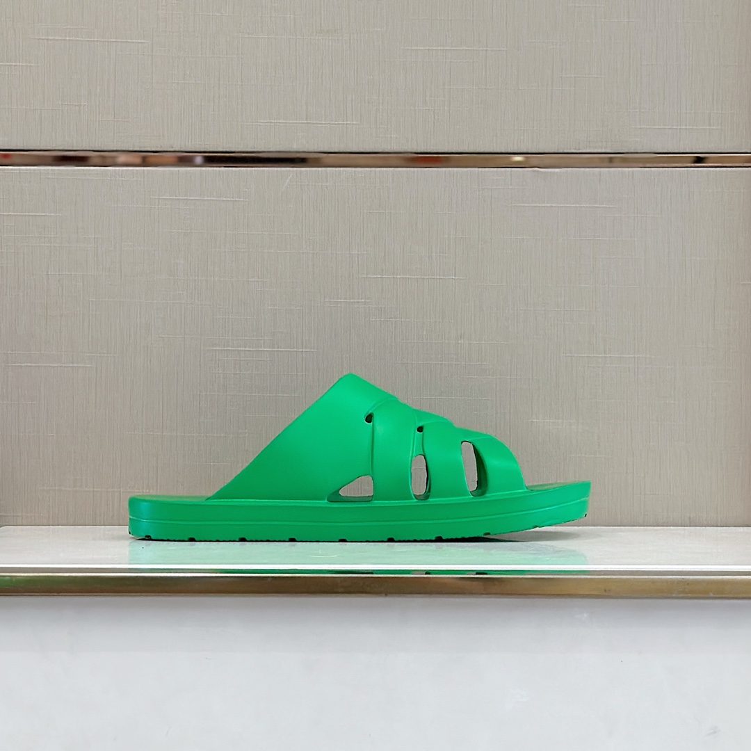 Bottega Veneta Female Slippers S