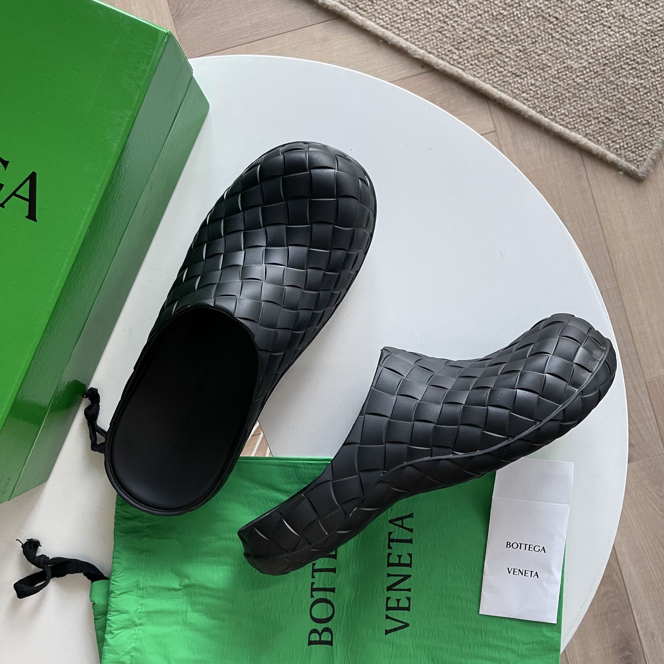 Bottega Veneta Basic Shoes