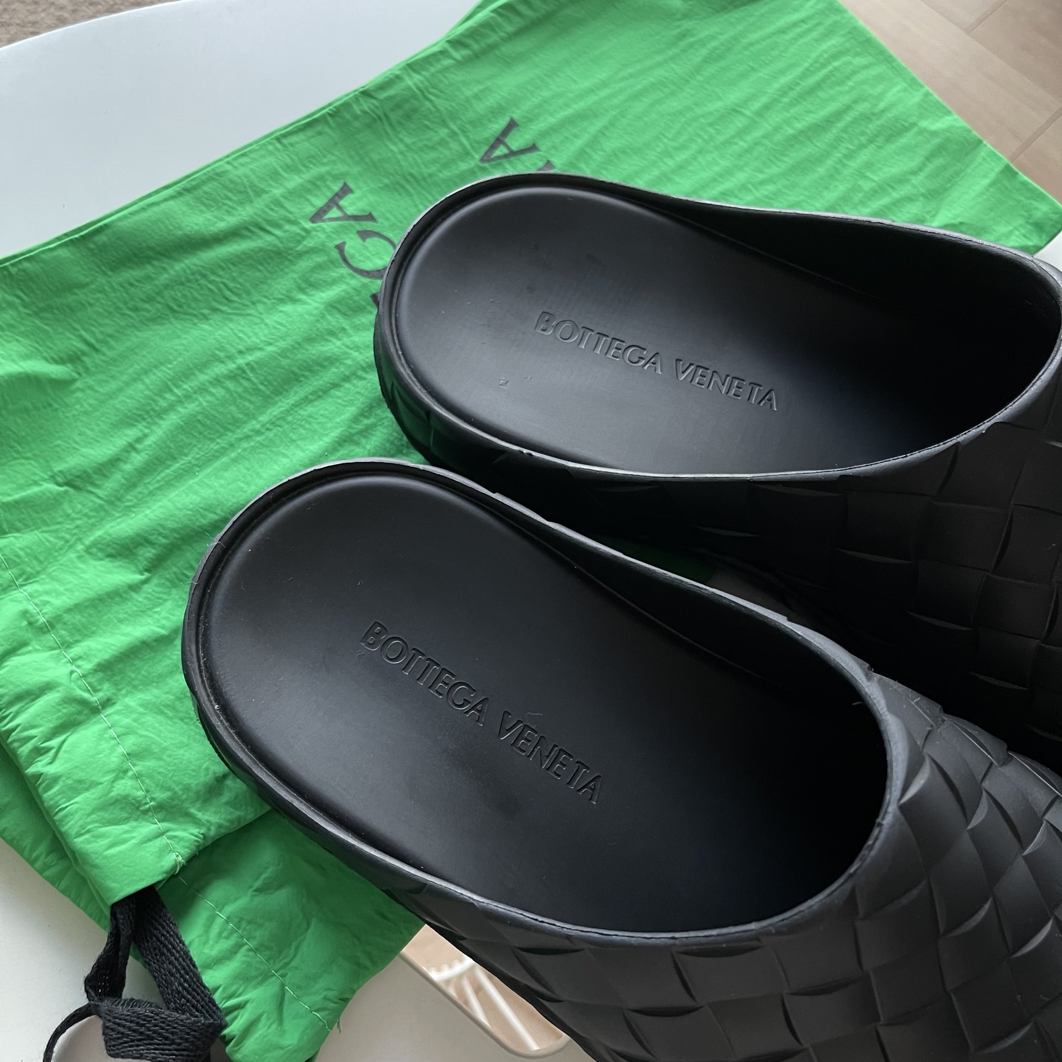 Bottega Veneta Basic Shoes