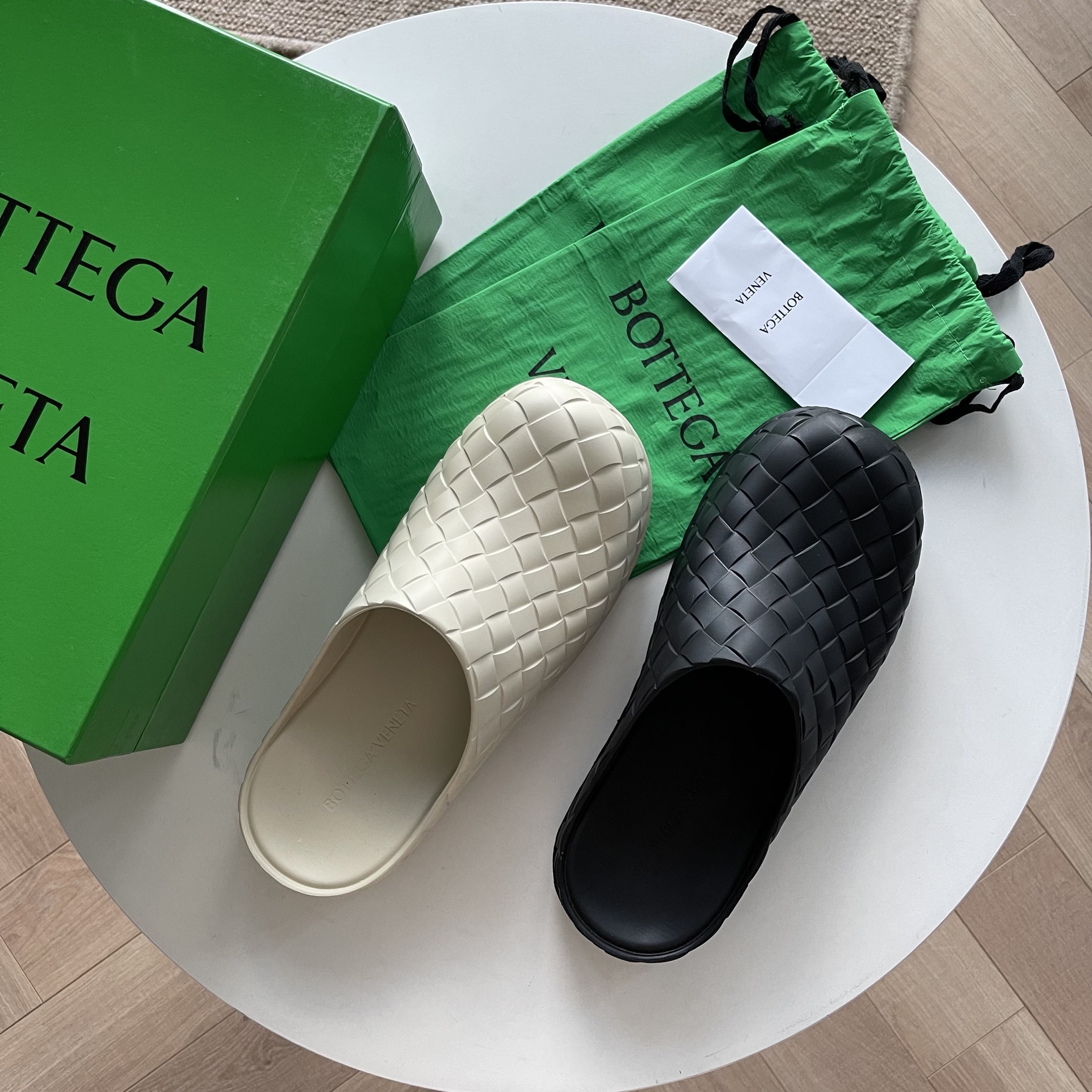 Bottega Veneta Basic Shoes