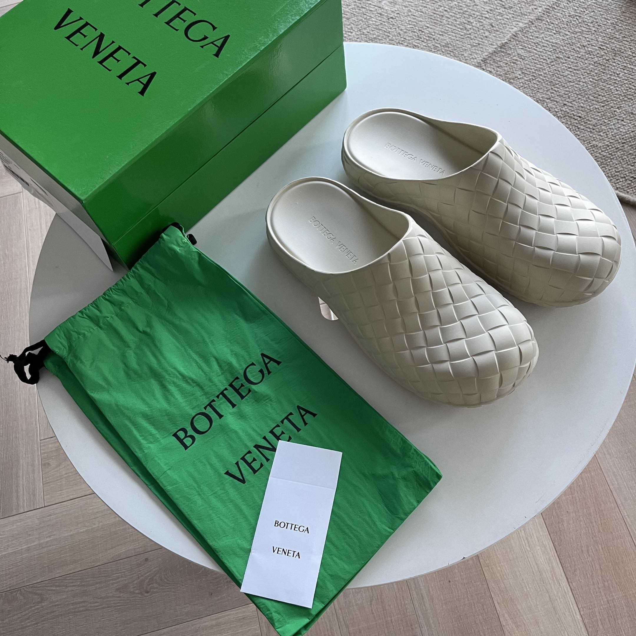 Bottega Veneta Basic Shoes