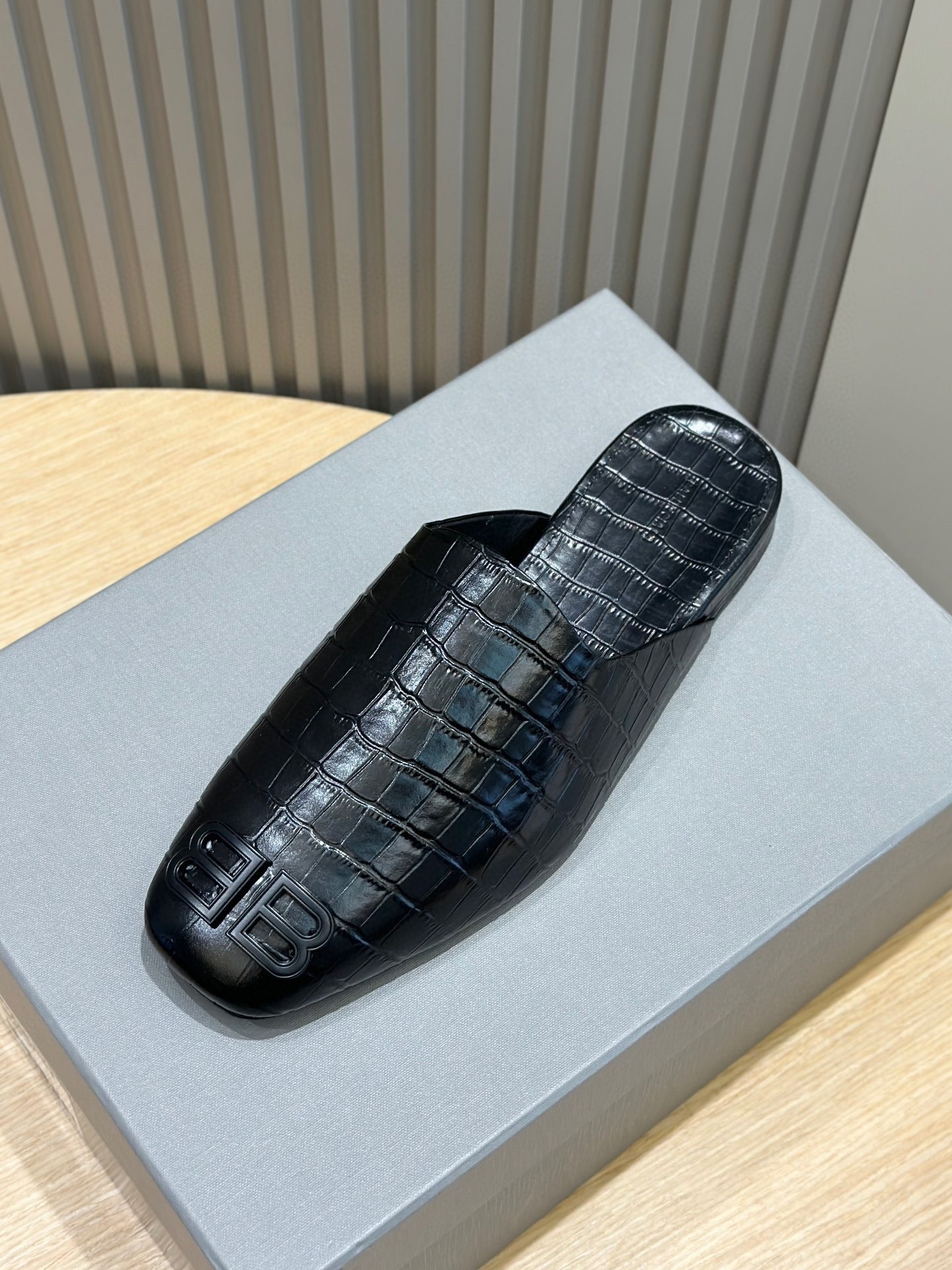 Male Basic Shoes Black S