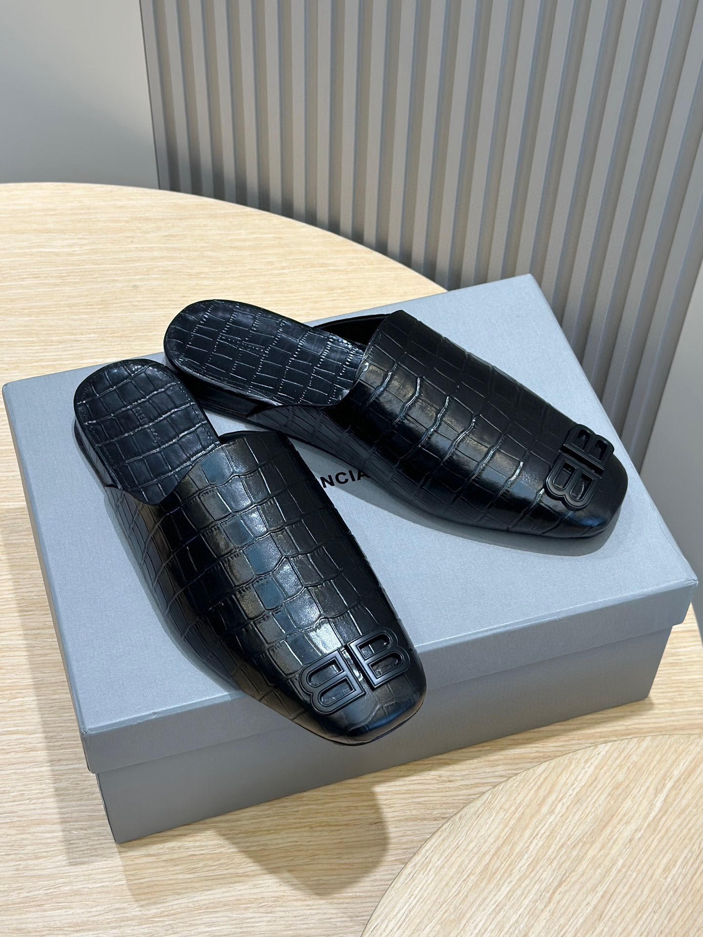 Male Basic Shoes Black S