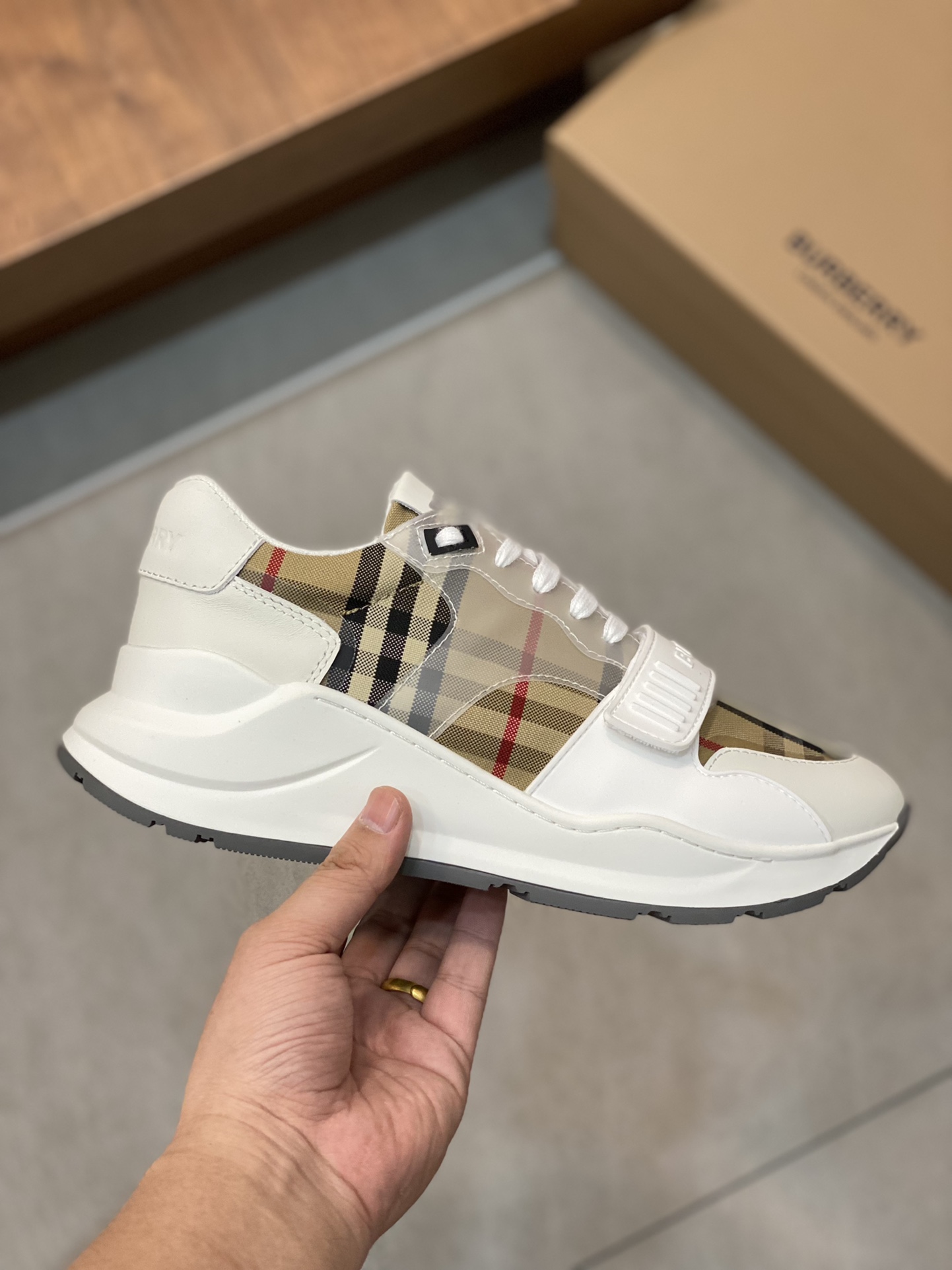 Burberry Male Sneakers Breathable M-l-s