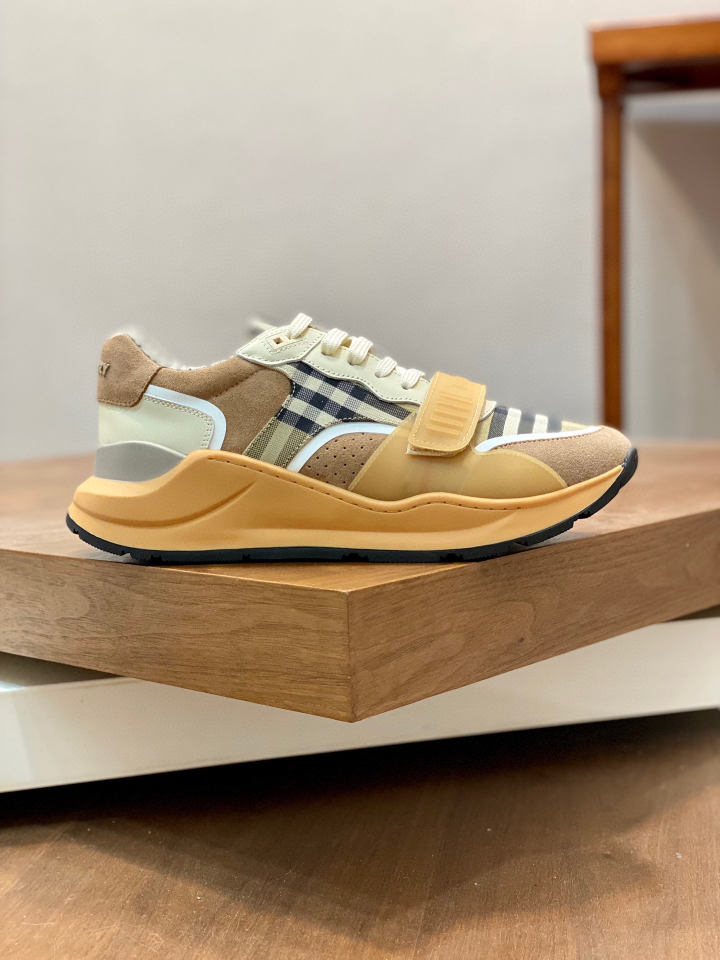 Burberry Male Sneakers Breathable M-l-s