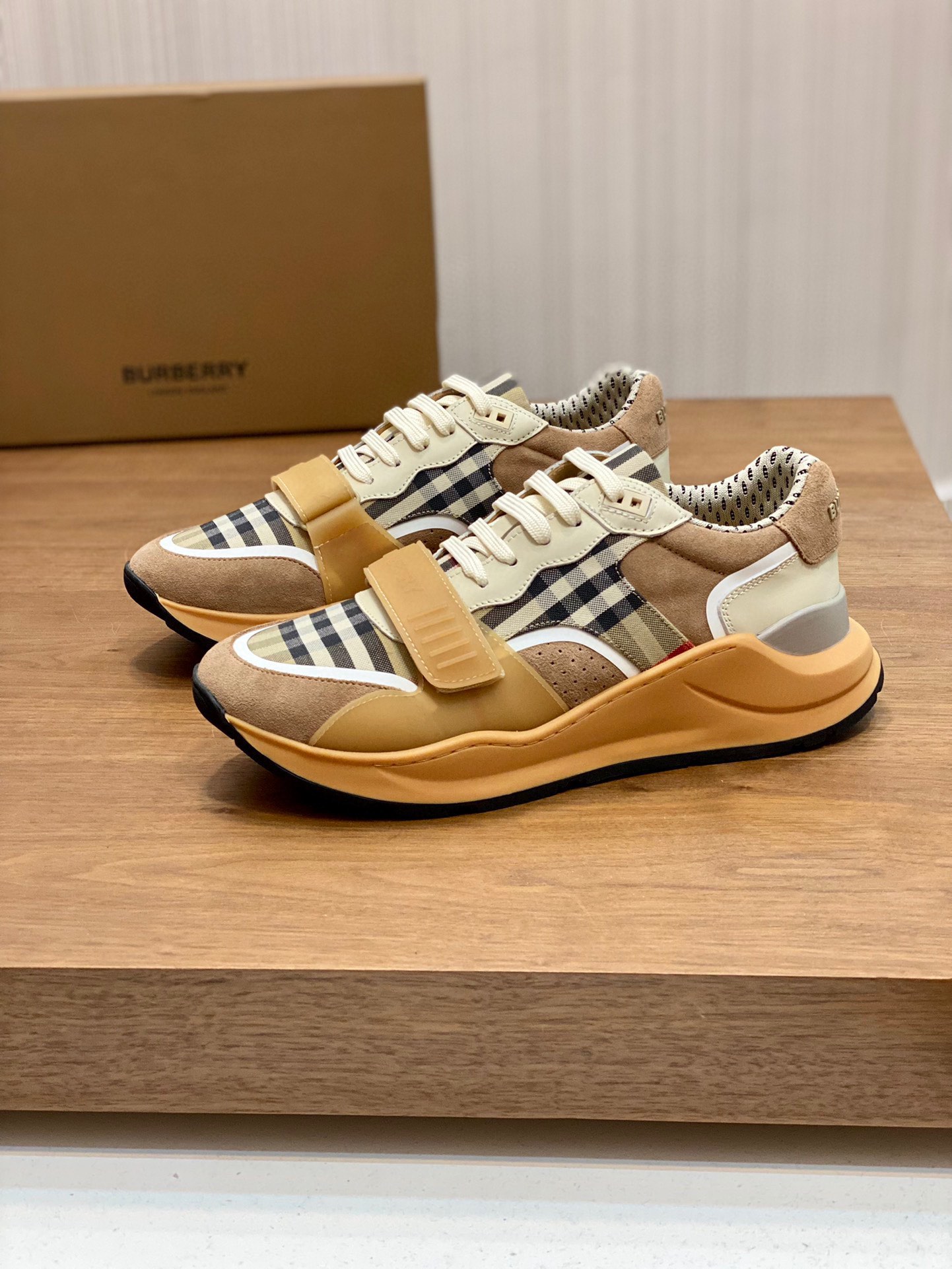 Burberry Male Sneakers Breathable M-l-s