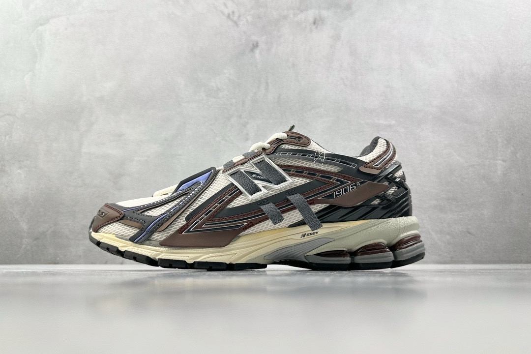 New Balance Basic Shoes L