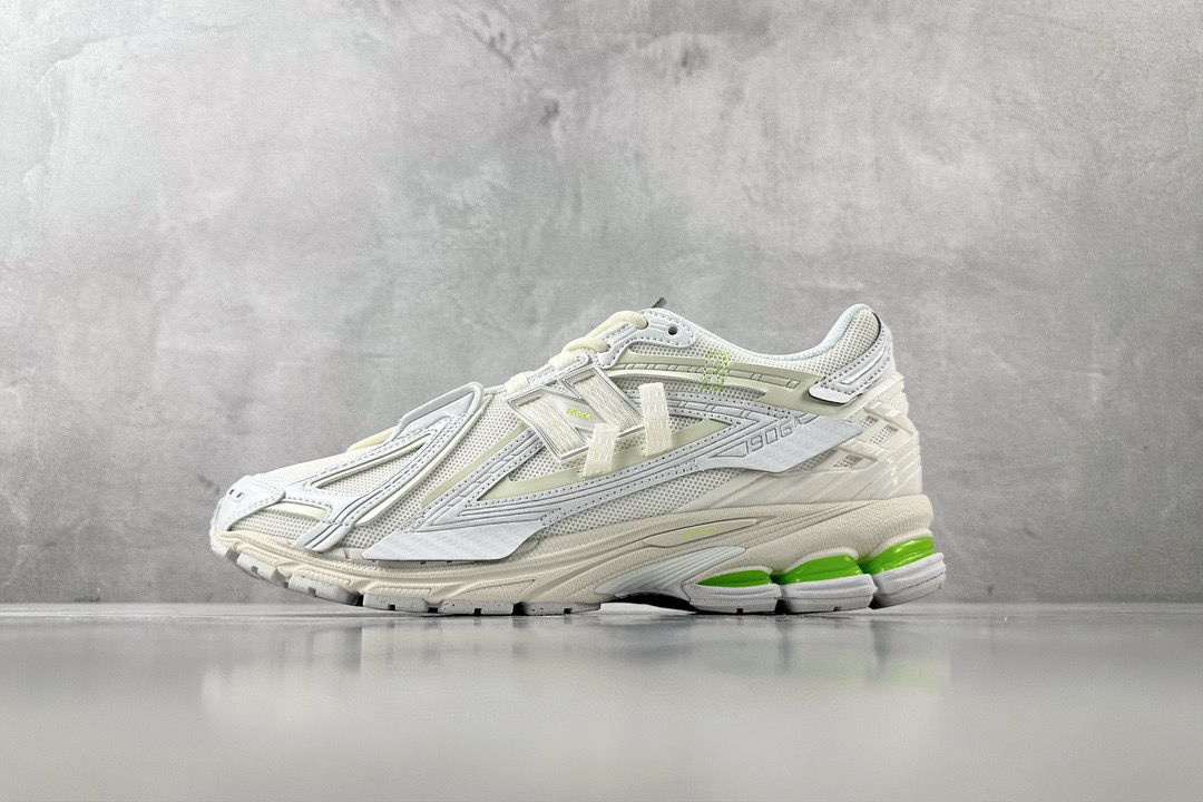 New Balance Basic Shoes L