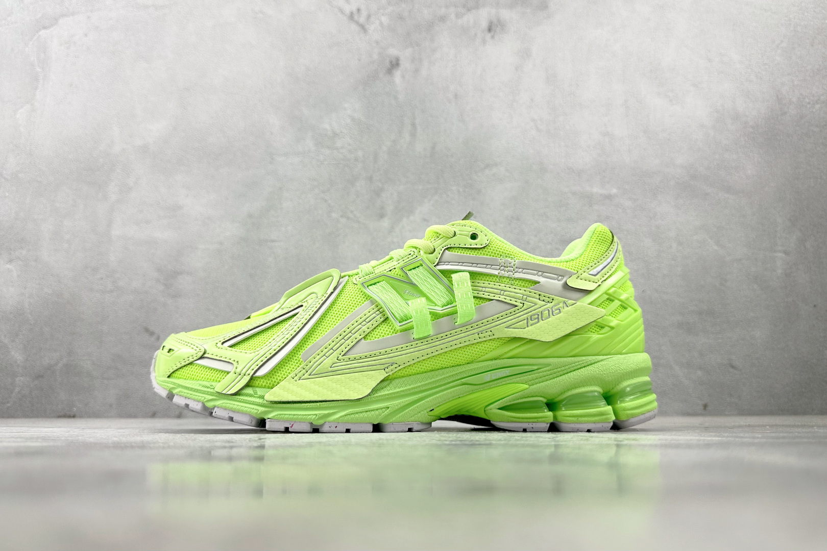 New Balance Basic Shoes L