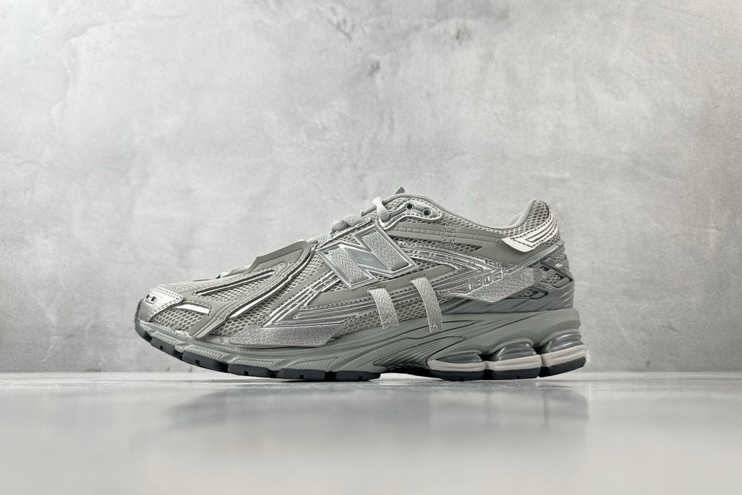 New Balance Basic Shoes L