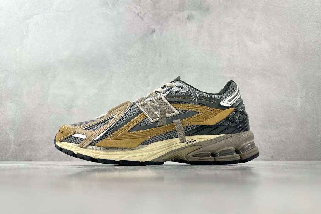 New Balance Basic Shoes L