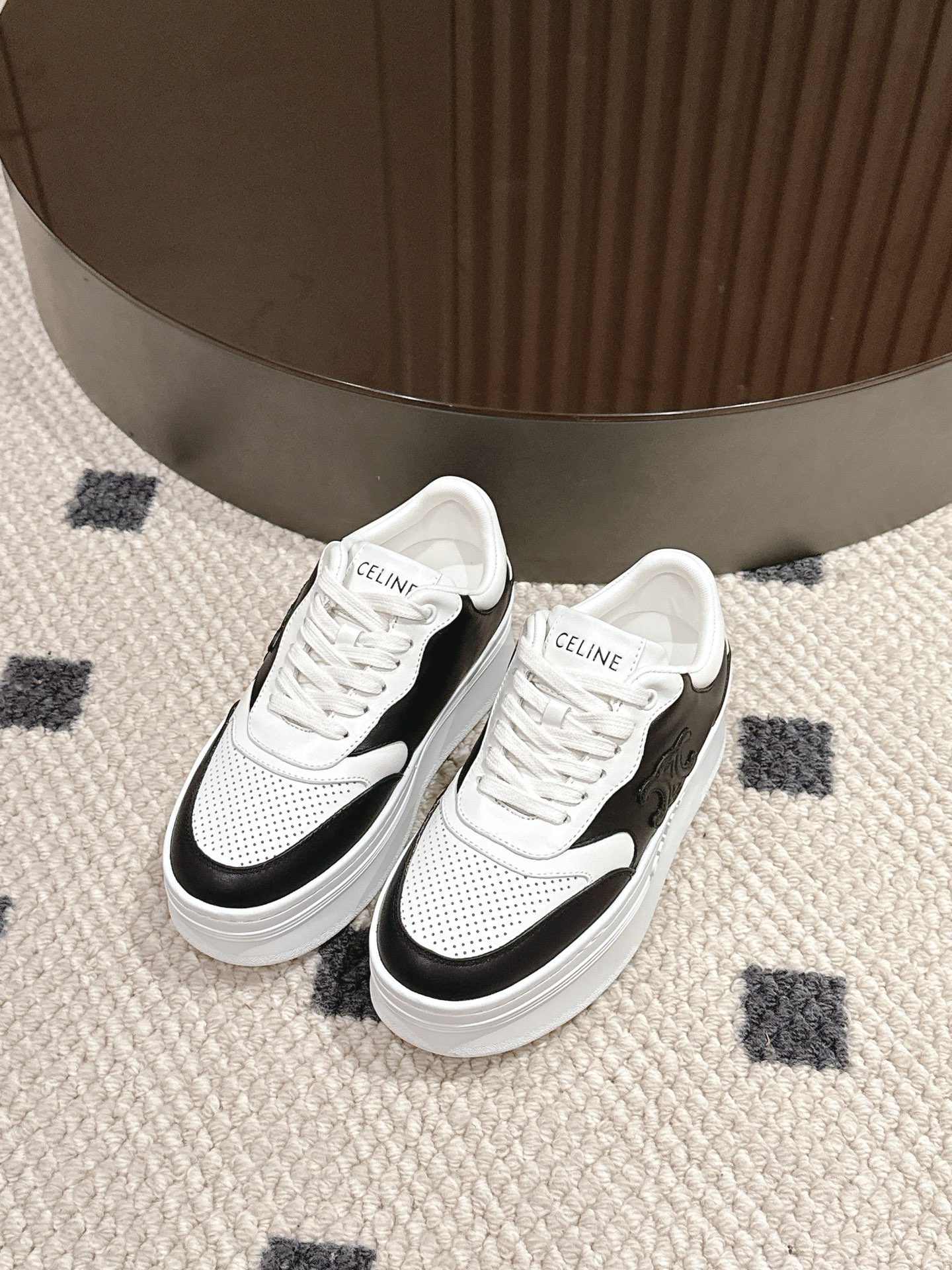 Celine Female Board Shoes L