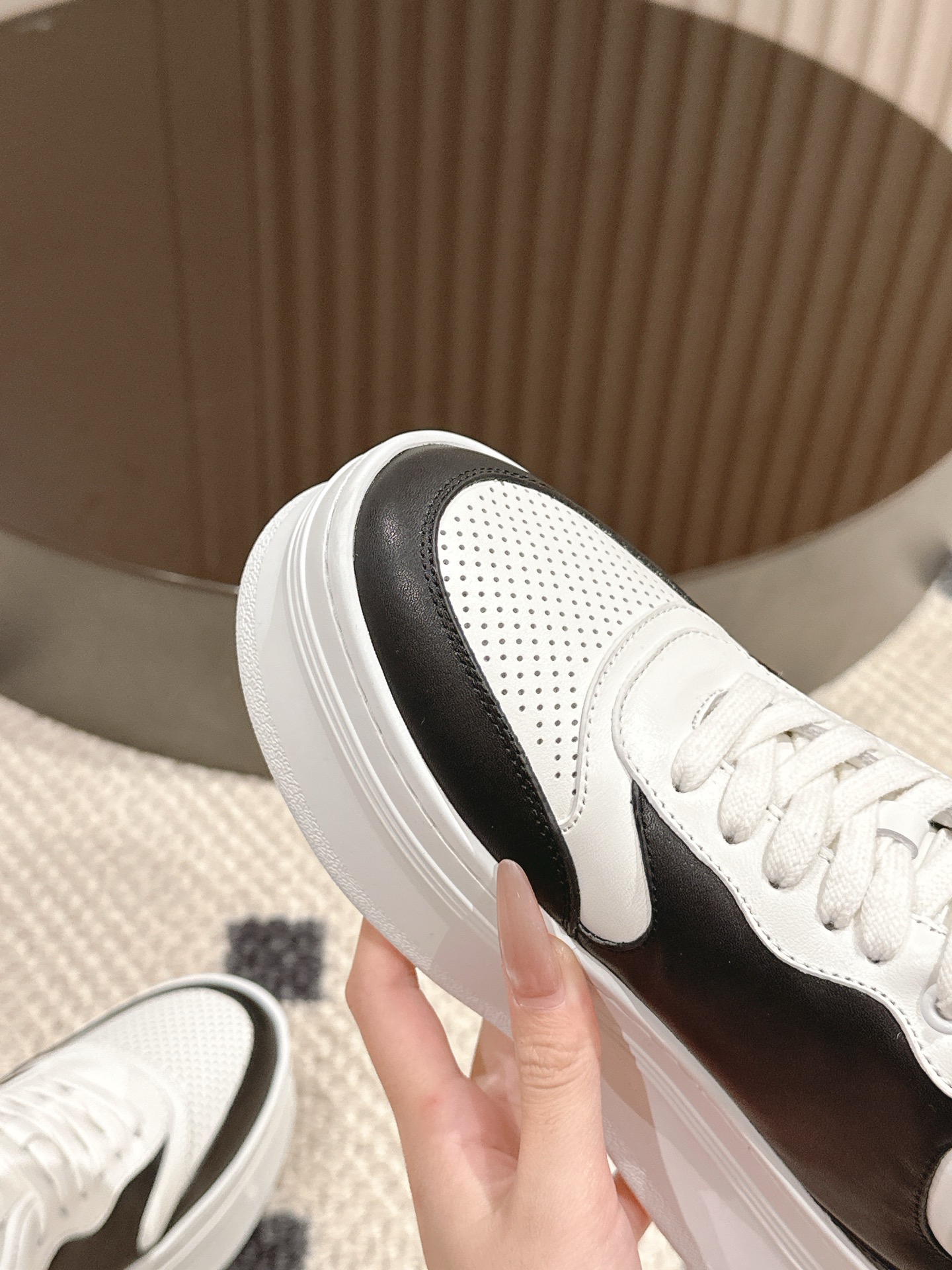 Celine Female Board Shoes L