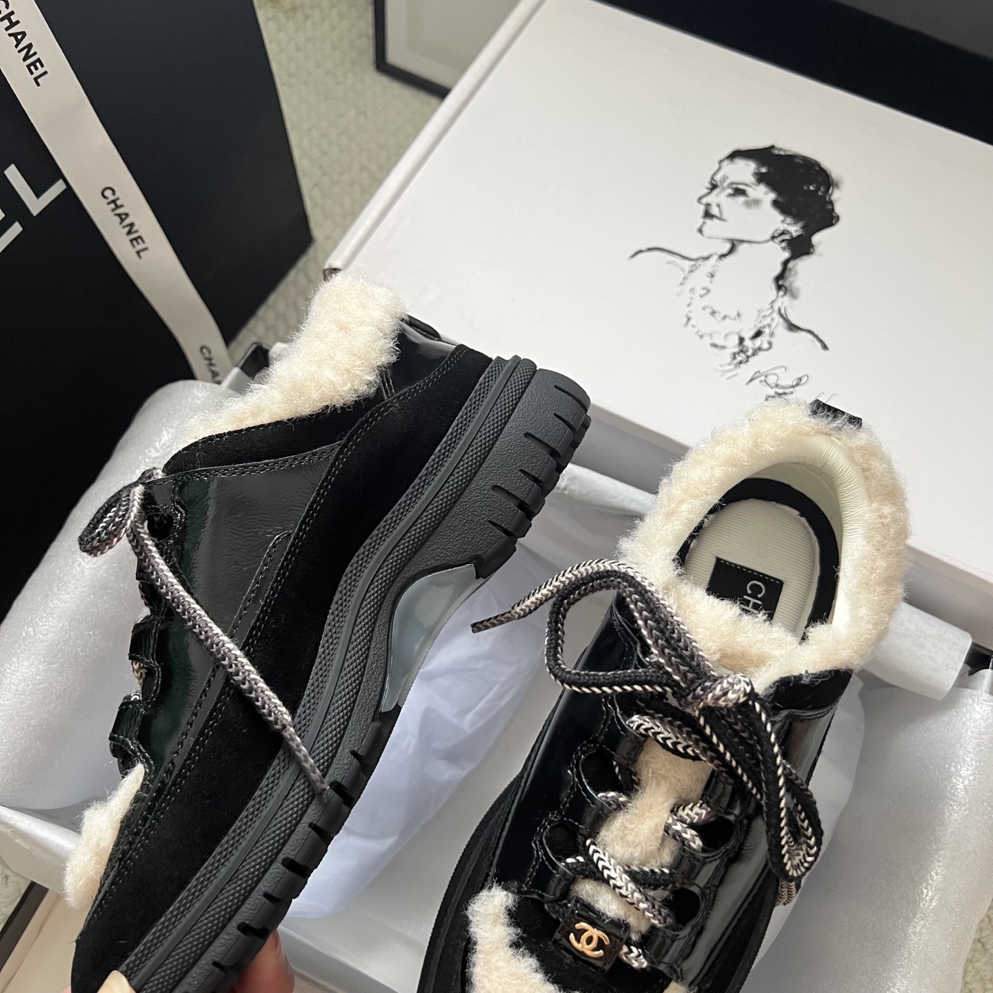 Chanel Sneakers Mesh Breathable L-s