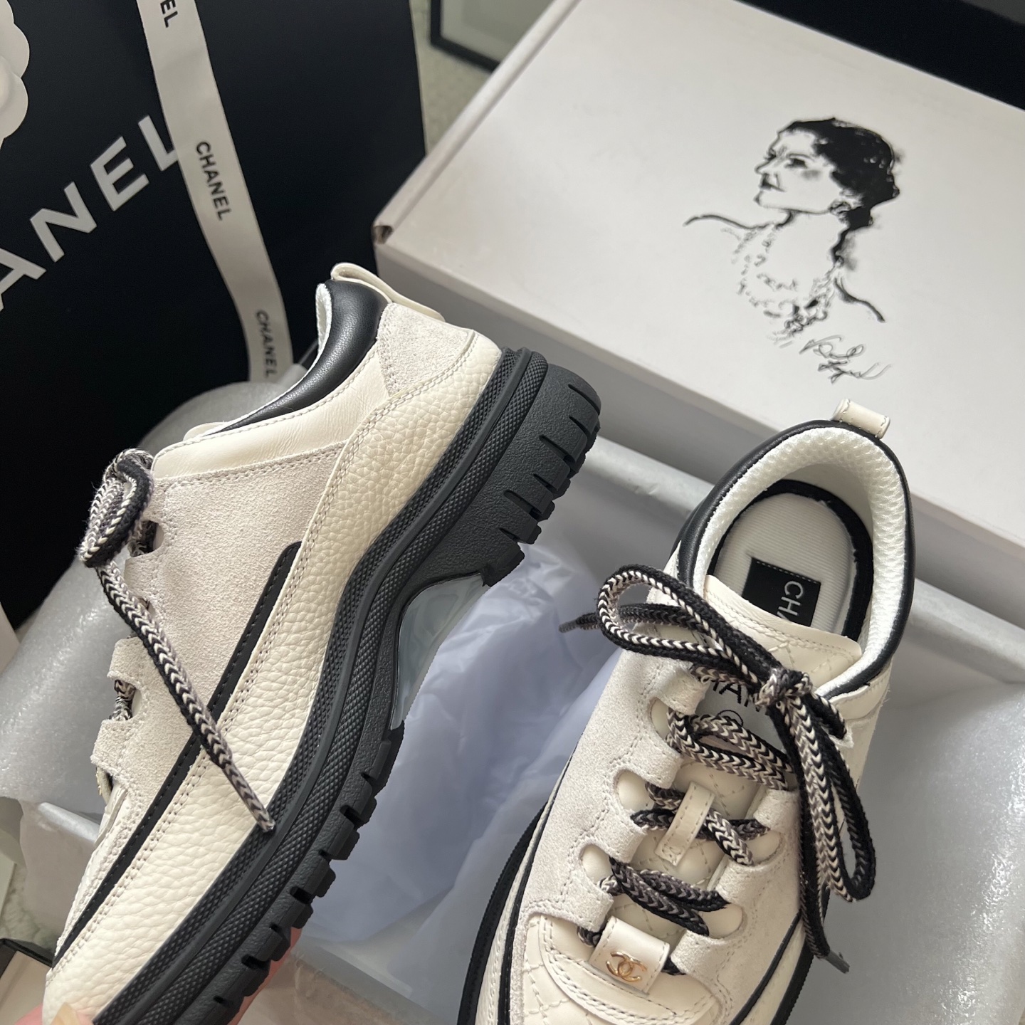 Chanel Sneakers Mesh Breathable L-s