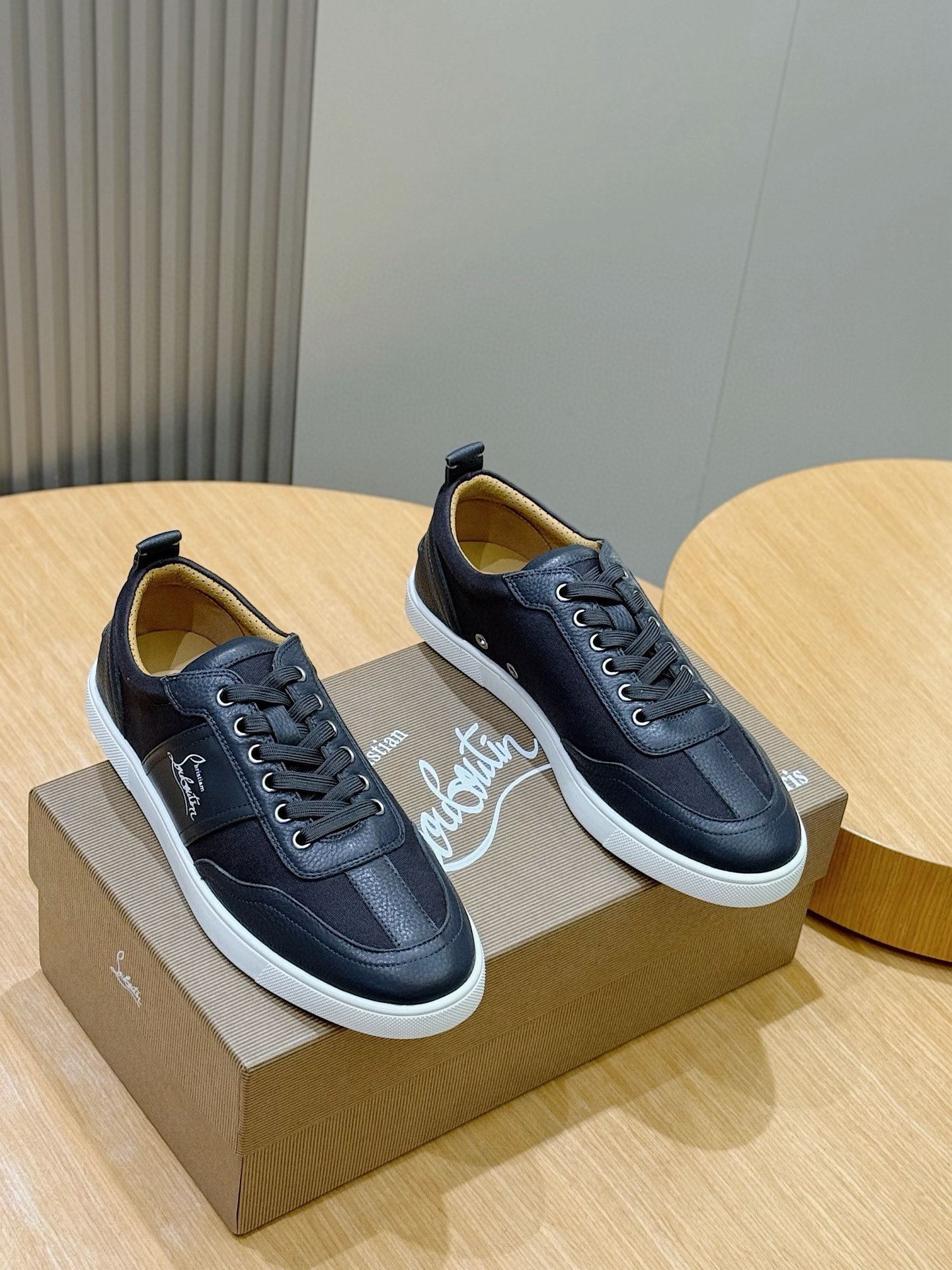 Male Sneakers Red L-s