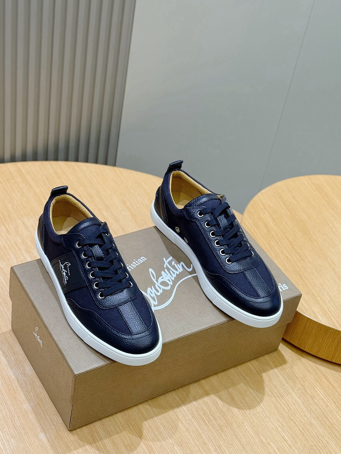 Male Sneakers Red L-s