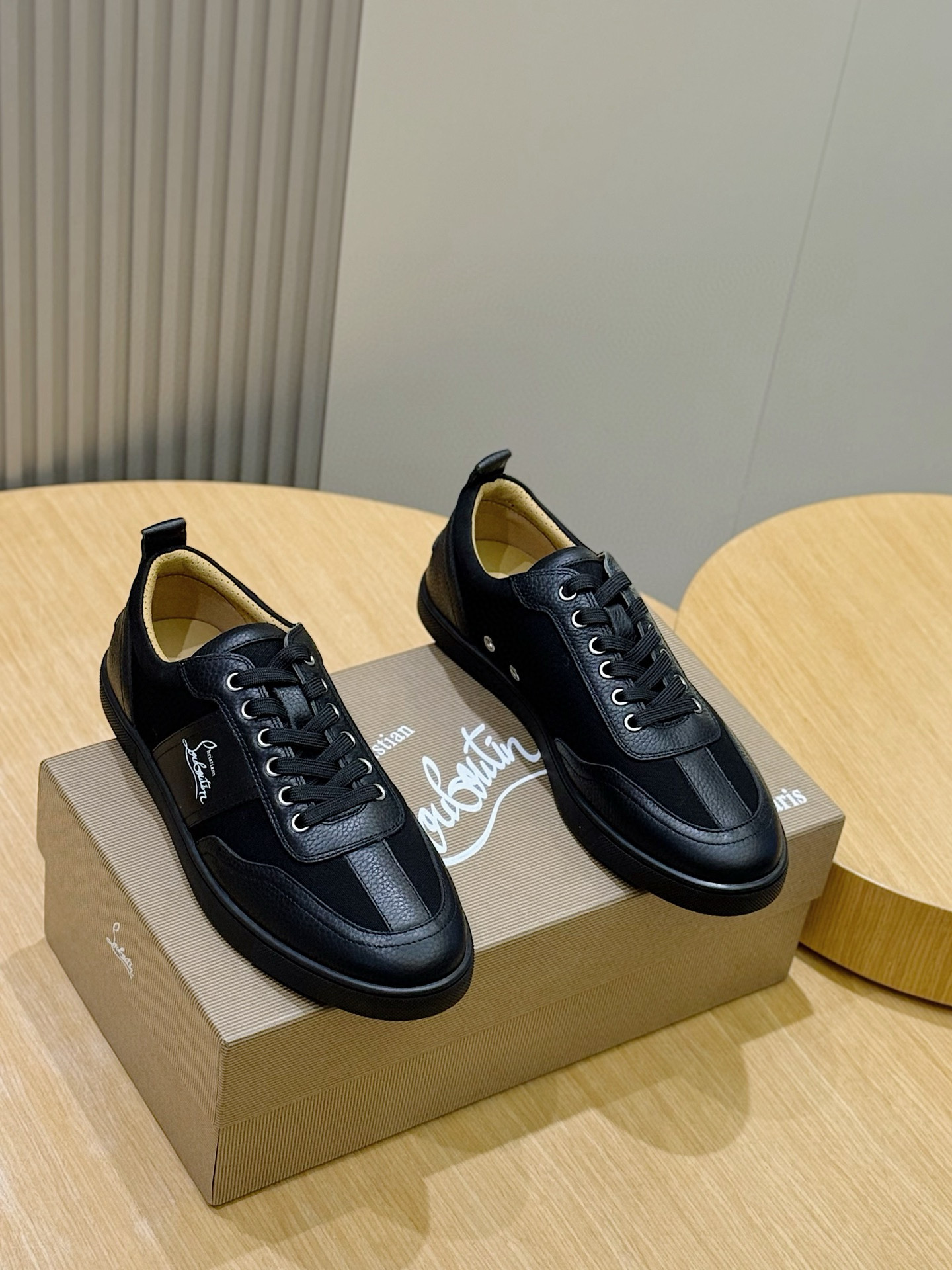 Male Sneakers Red L-s