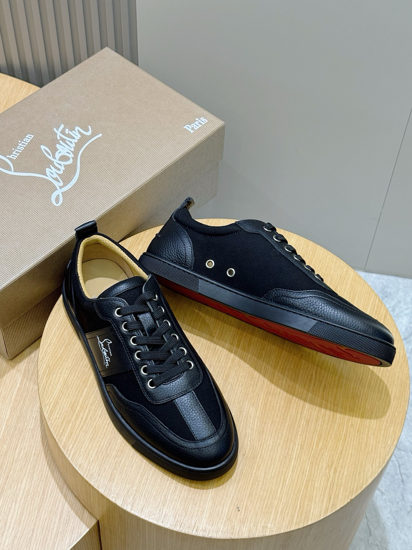 Male Sneakers Red L-s