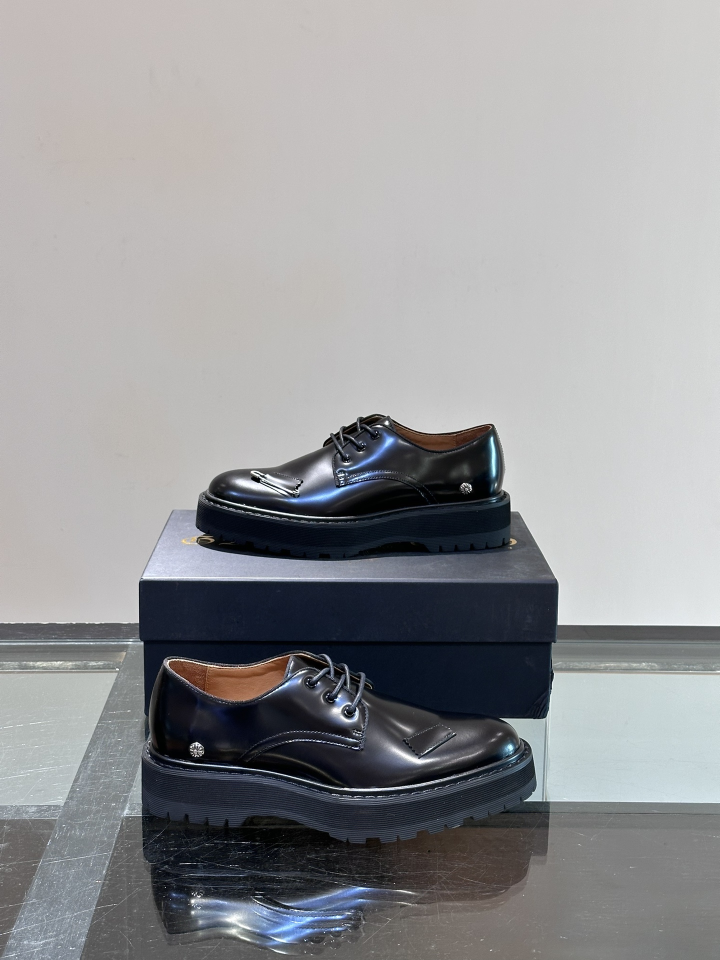 Croix Leather Shoes M-l-s