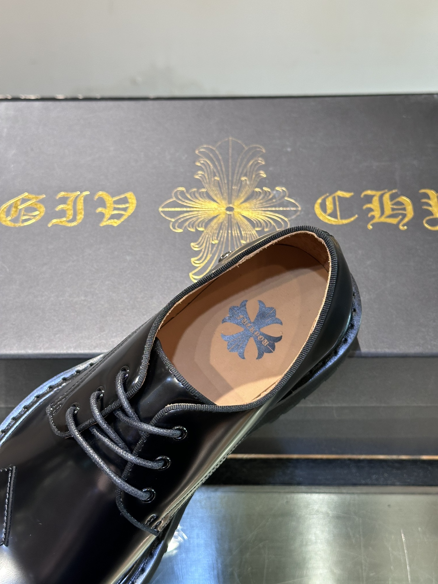 Croix Leather Shoes M-l-s