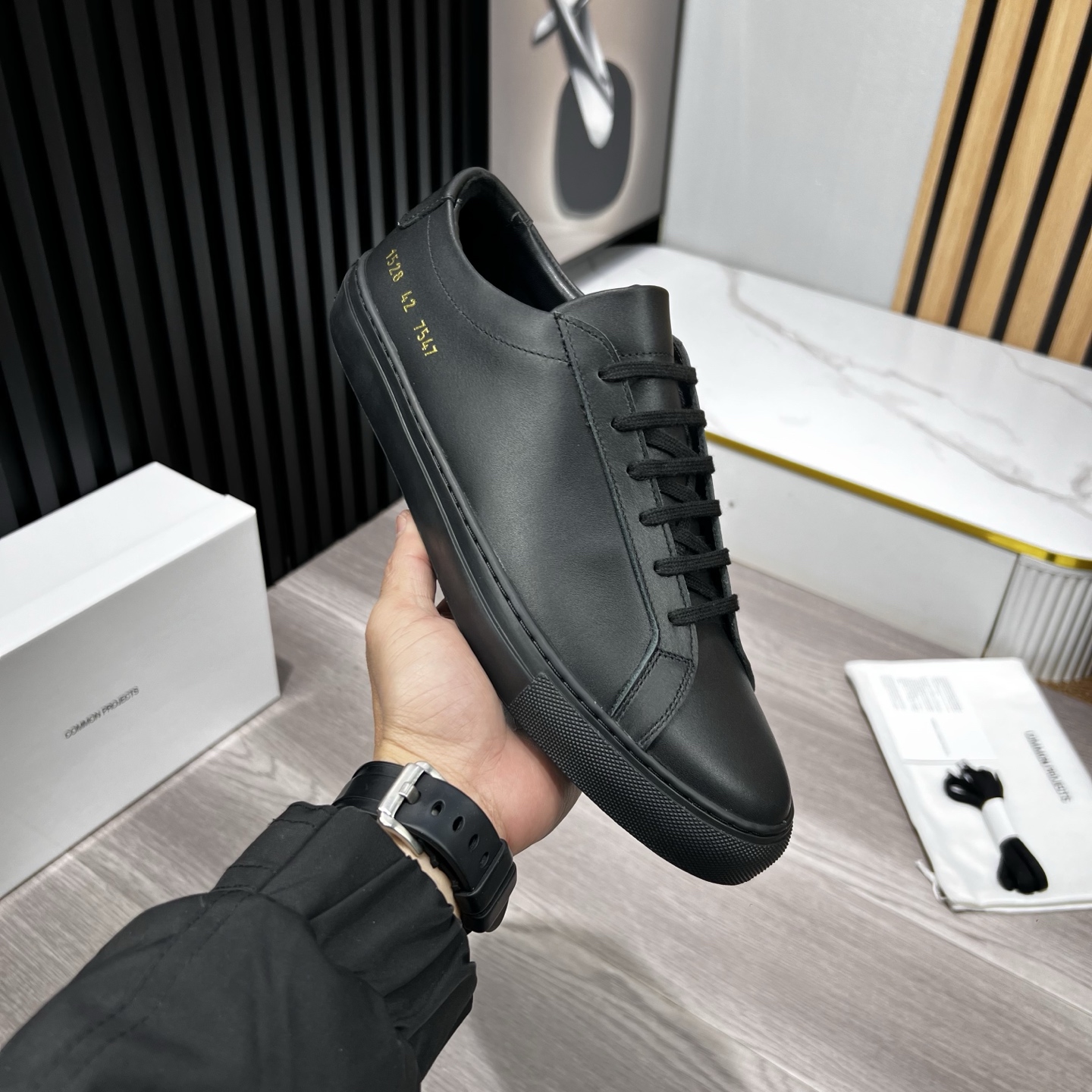 Female Basic Shoes White M-s