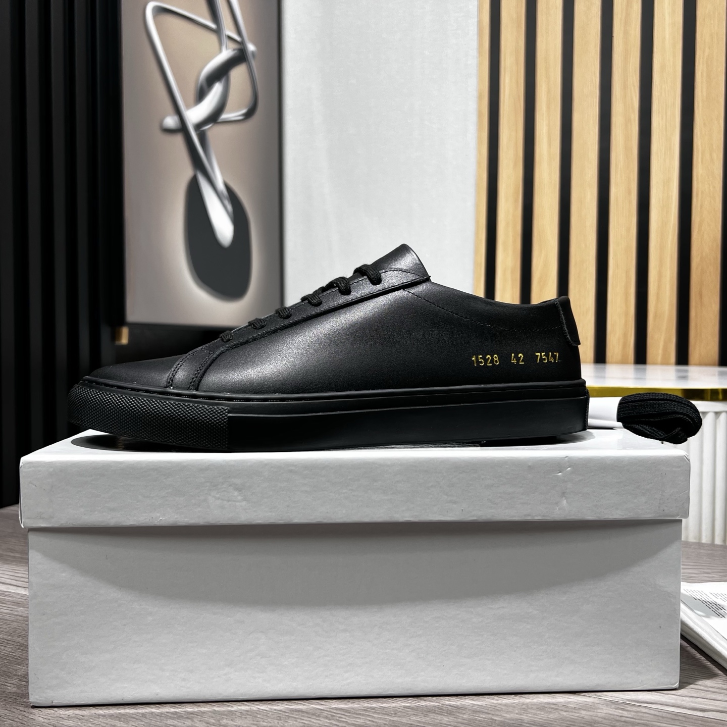 Female Basic Shoes White M-s