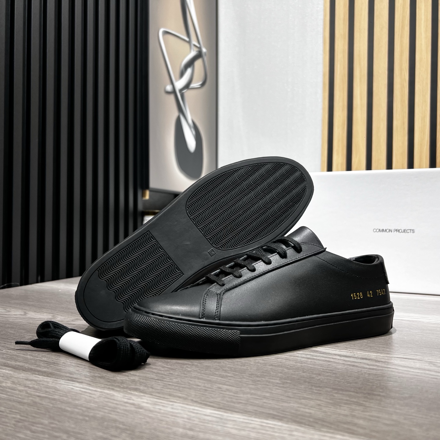 Female Basic Shoes White M-s