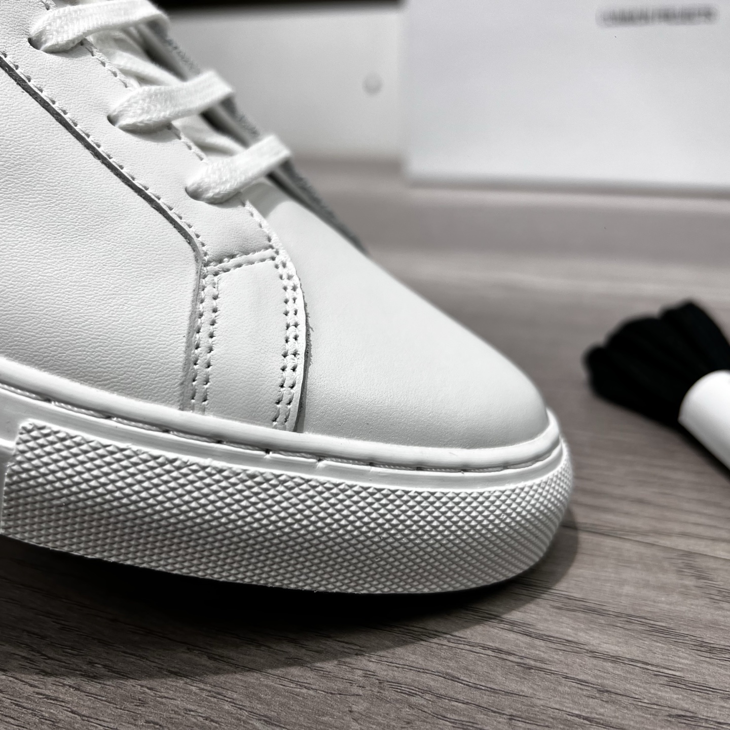 Female Basic Shoes White M-s