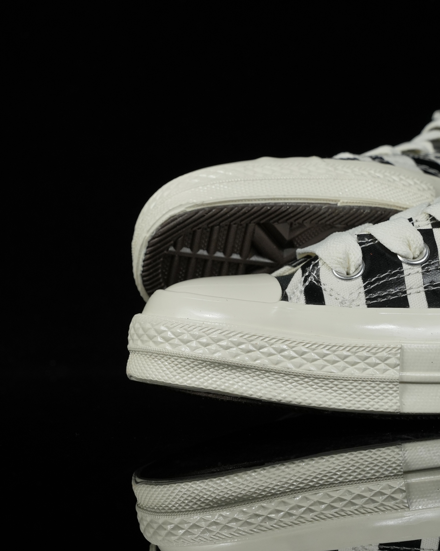 Calvin Klein Converse Board Shoes S