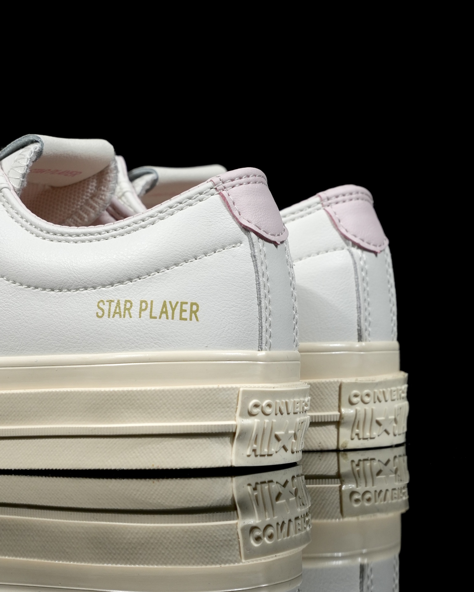 Converse Basic Shoes Pink L-s