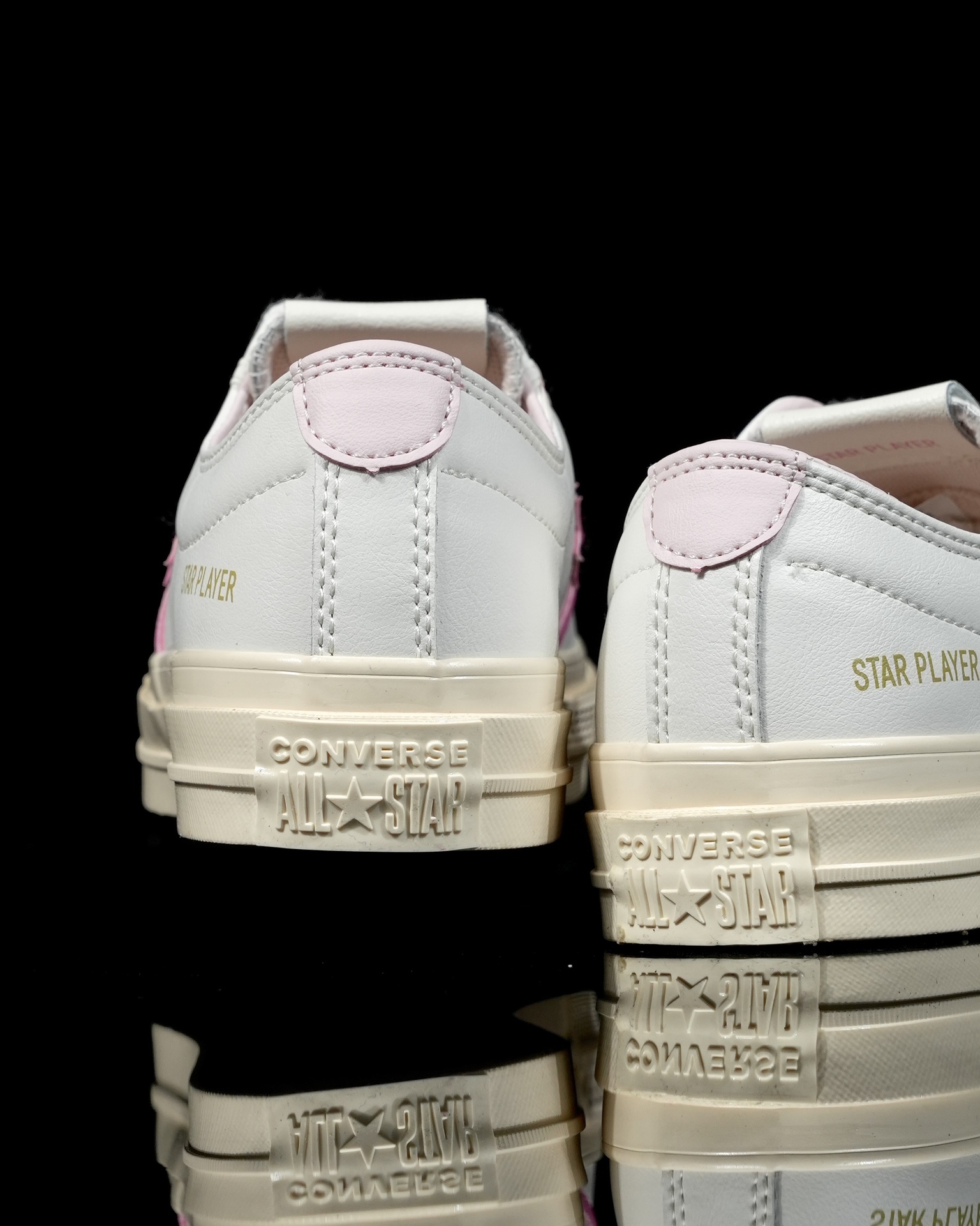 Converse Basic Shoes Pink L-s