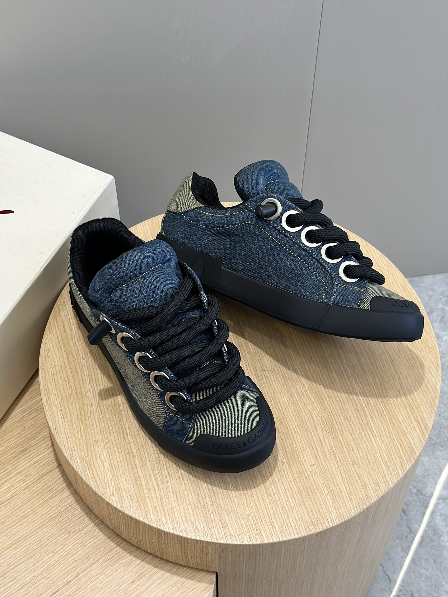 Dolce Gabbana Male Sneakers Breathable S