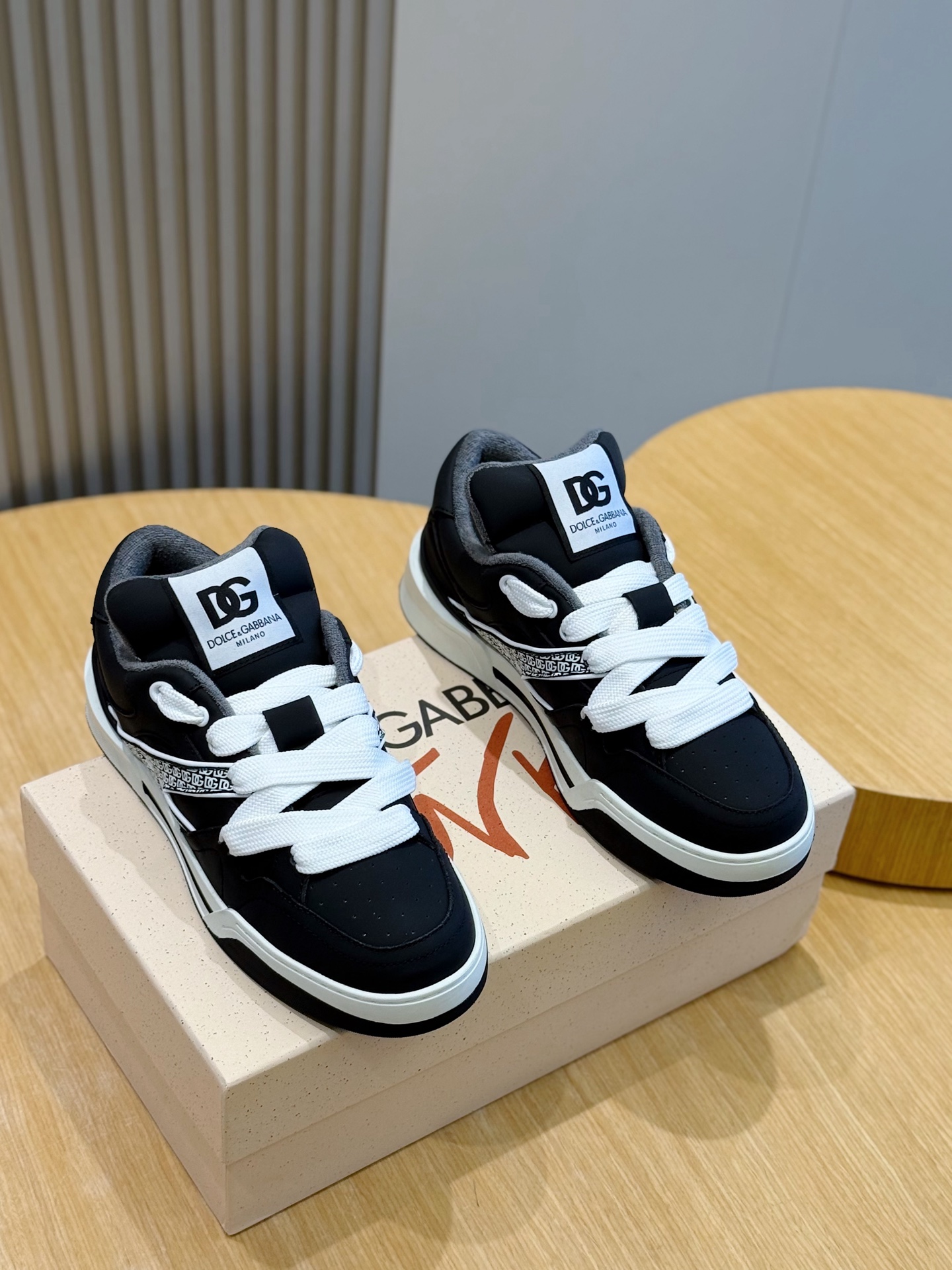 Dolce Gabbana Sneakers S