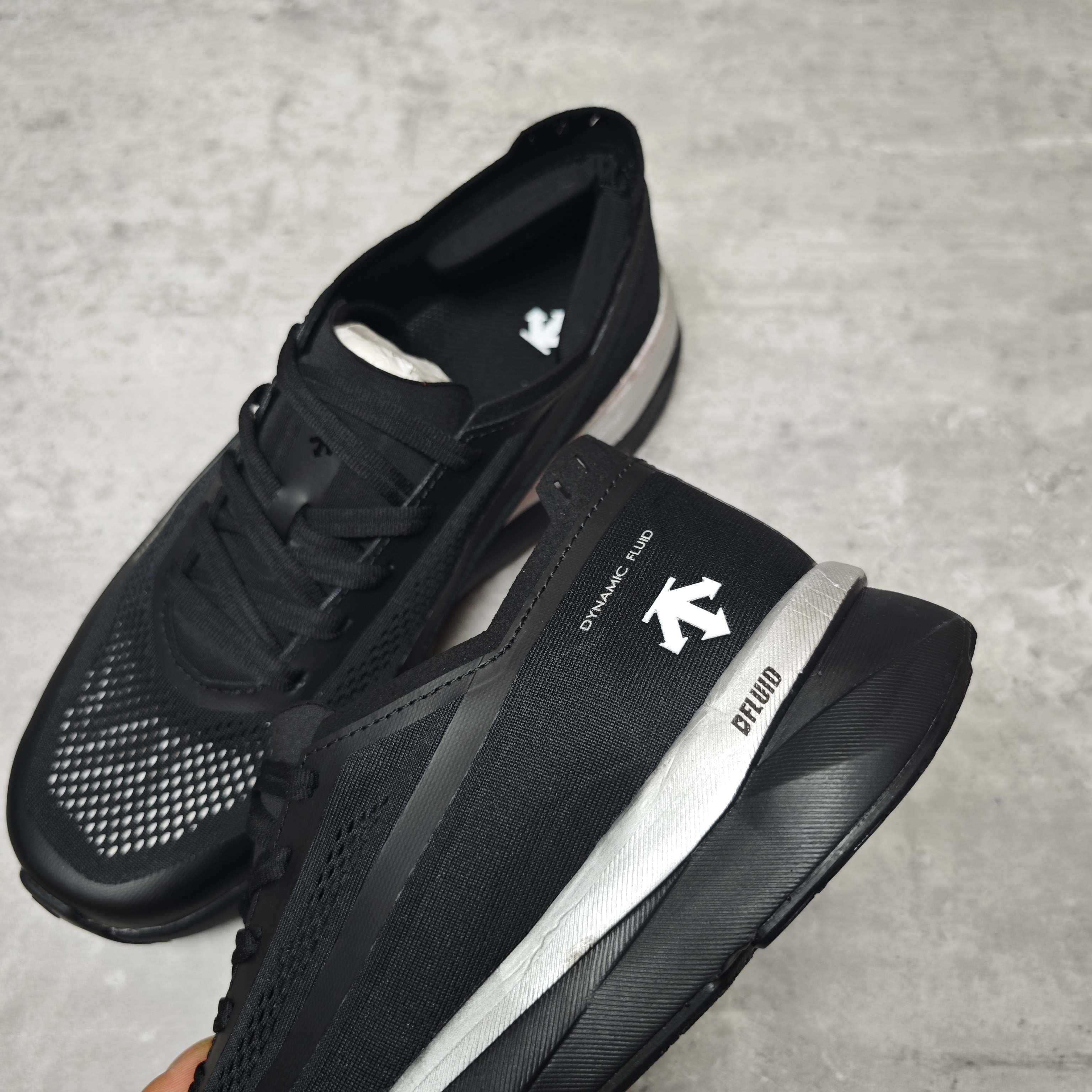 Descente Male Running Shoes Breathable L-s