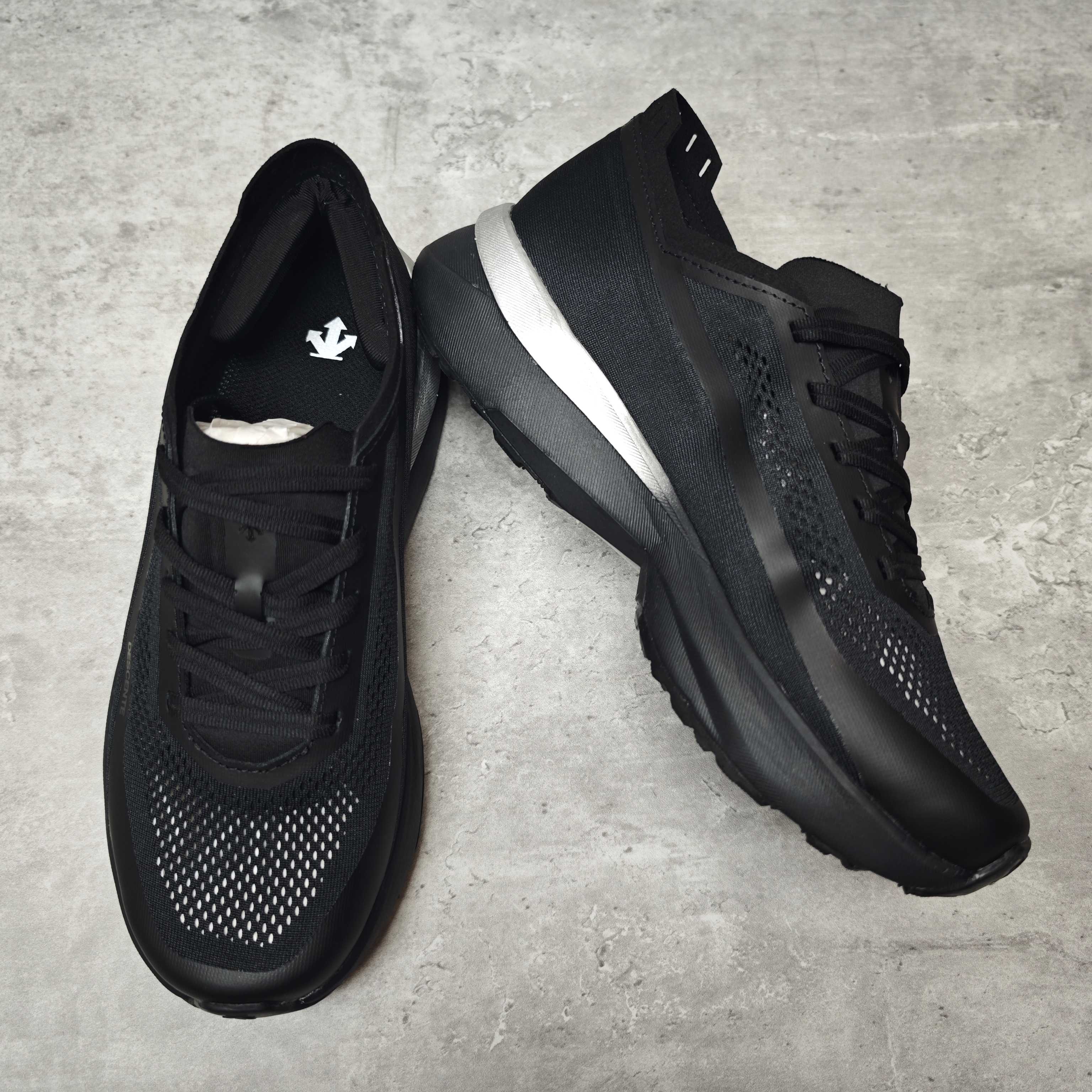 Descente Male Running Shoes Breathable L-s