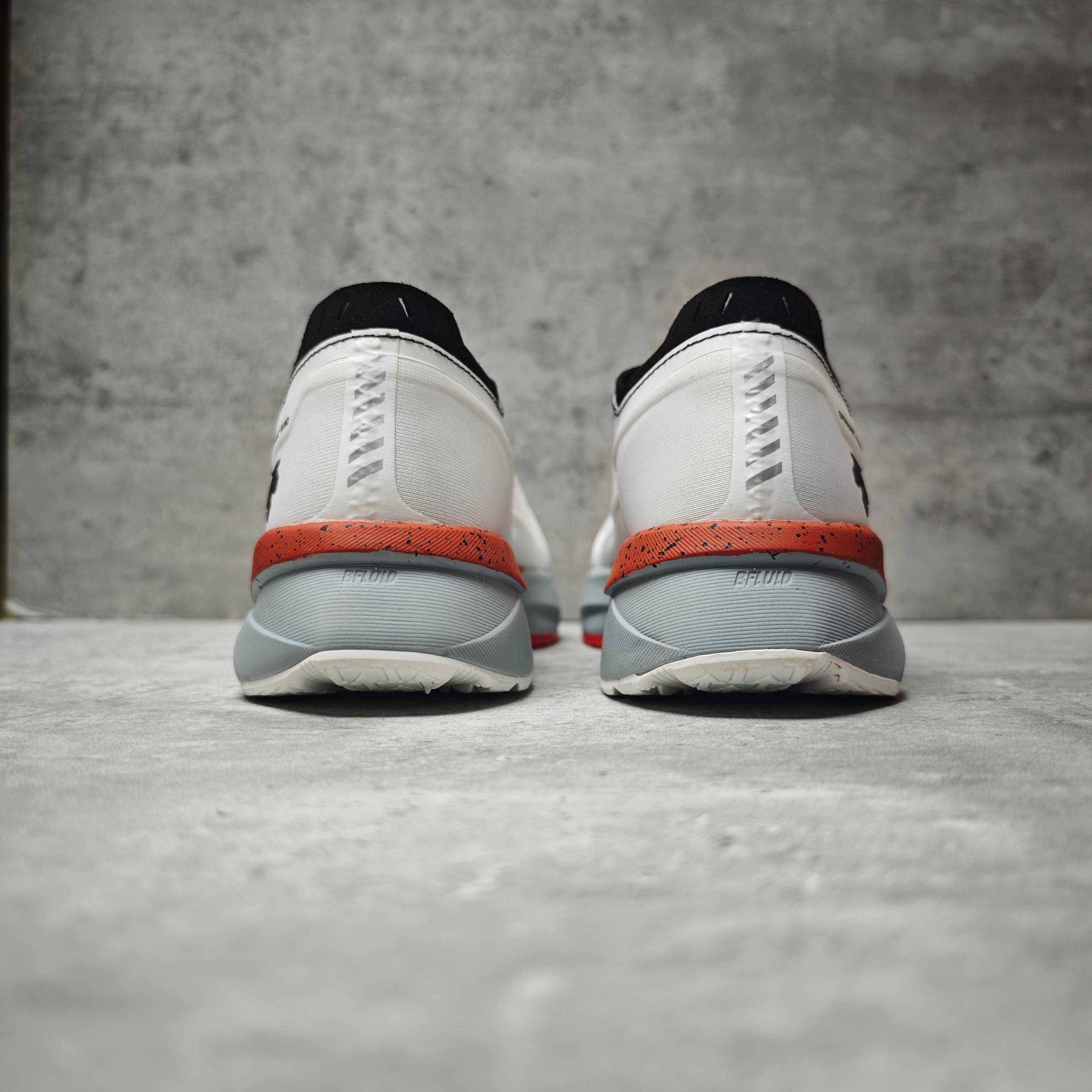 Descente Male Running Shoes Breathable L-s