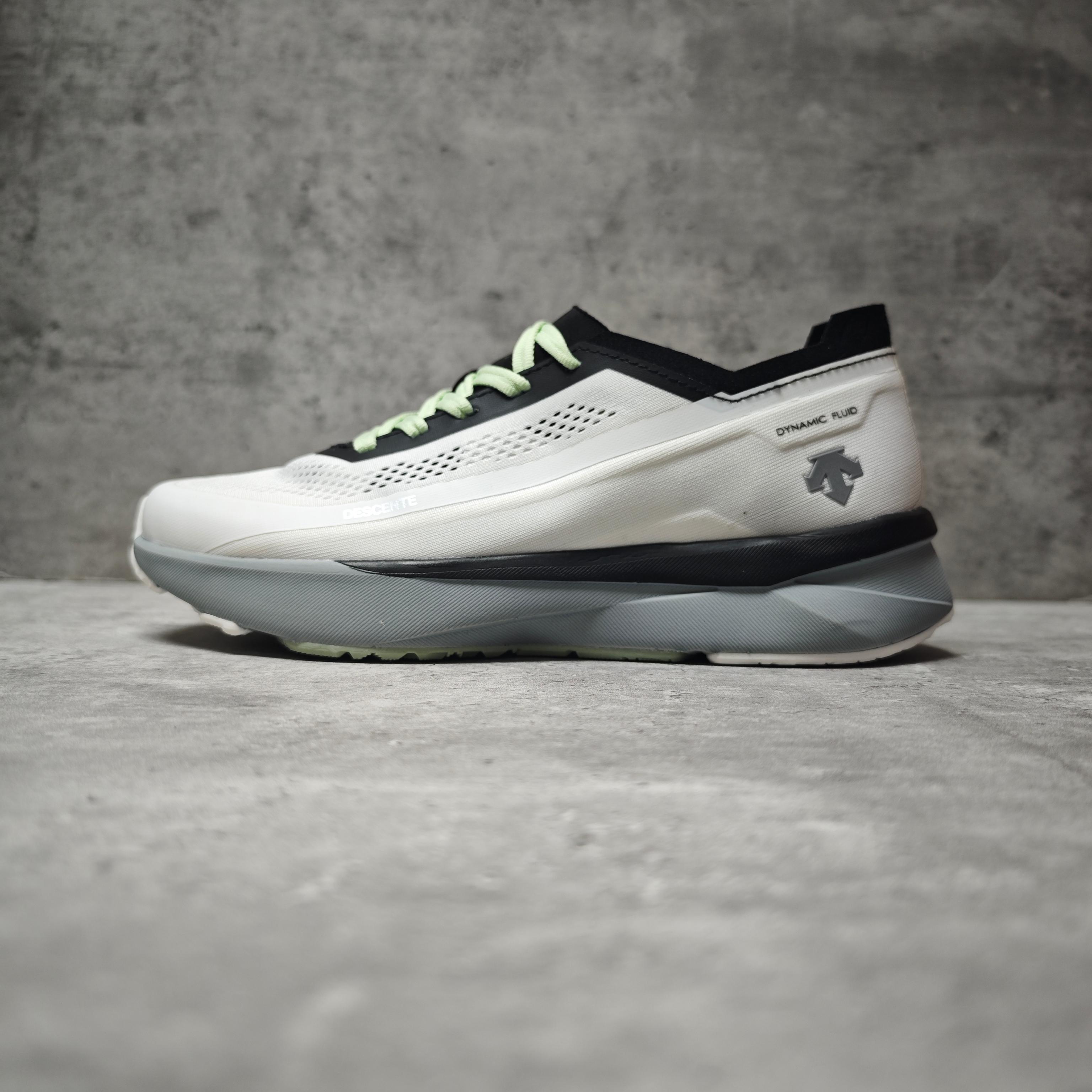 Descente Male Running Shoes Breathable L-s