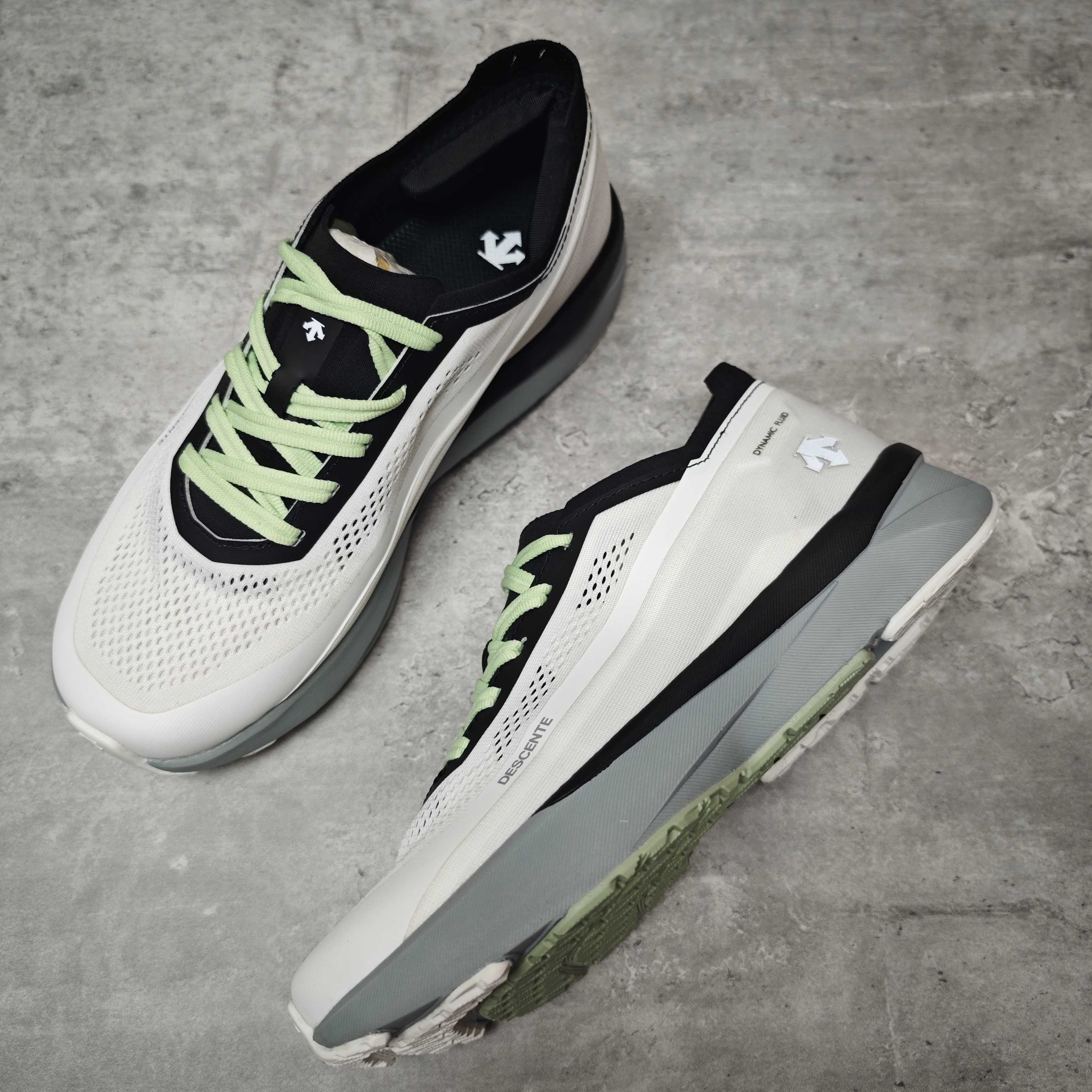 Descente Male Running Shoes Breathable L-s