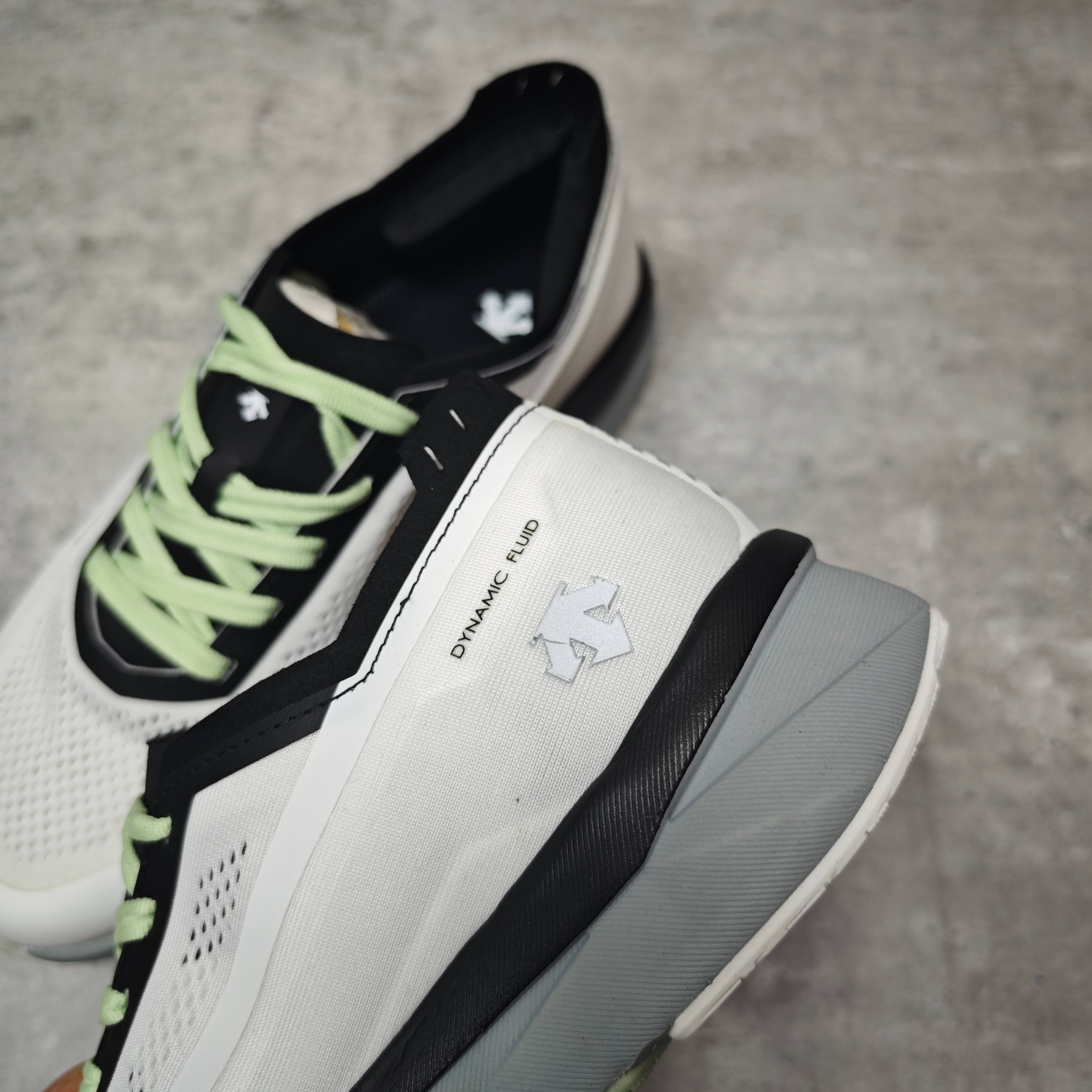 Descente Male Running Shoes Breathable L-s