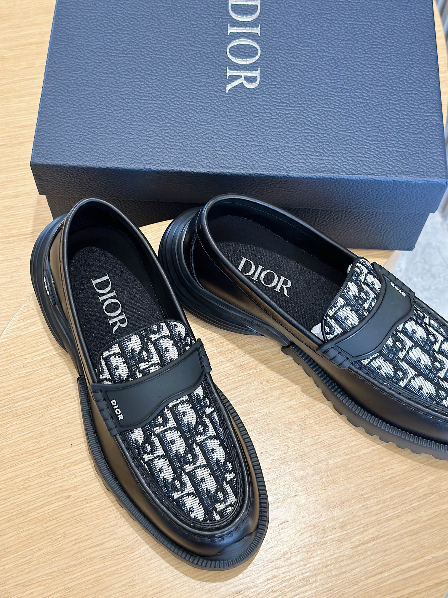 Dior Male Loafers Cow Leather Black M-s