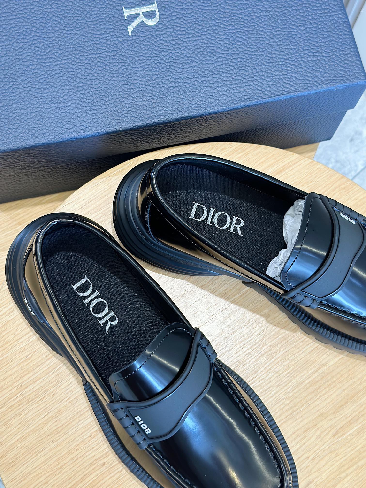 Dior Male Loafers Cow Leather Black M-s
