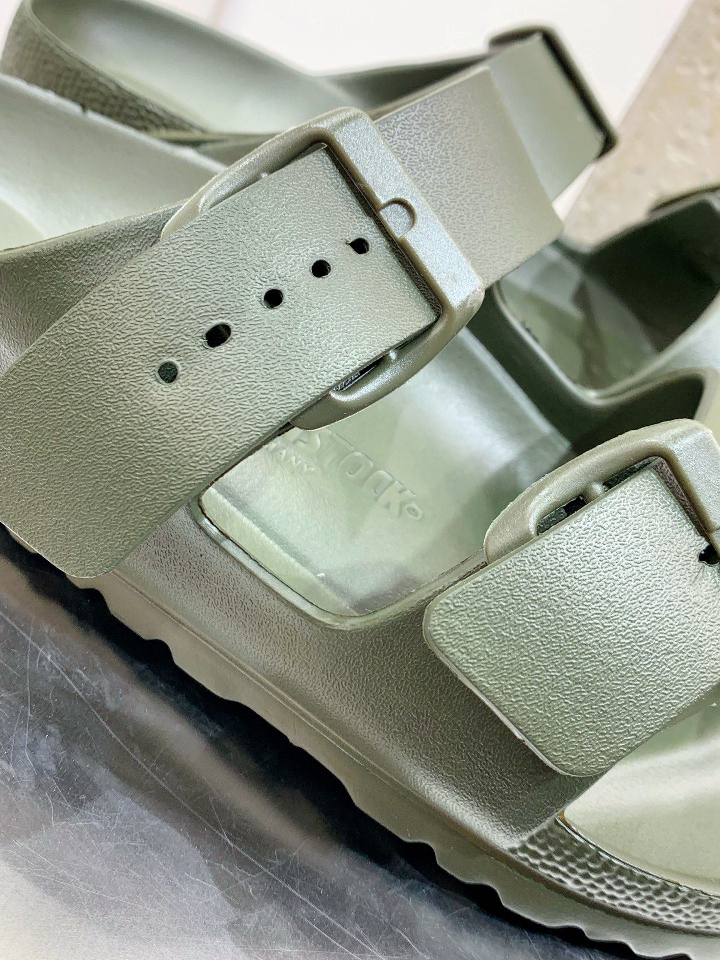 Calvin Klein Sandals S