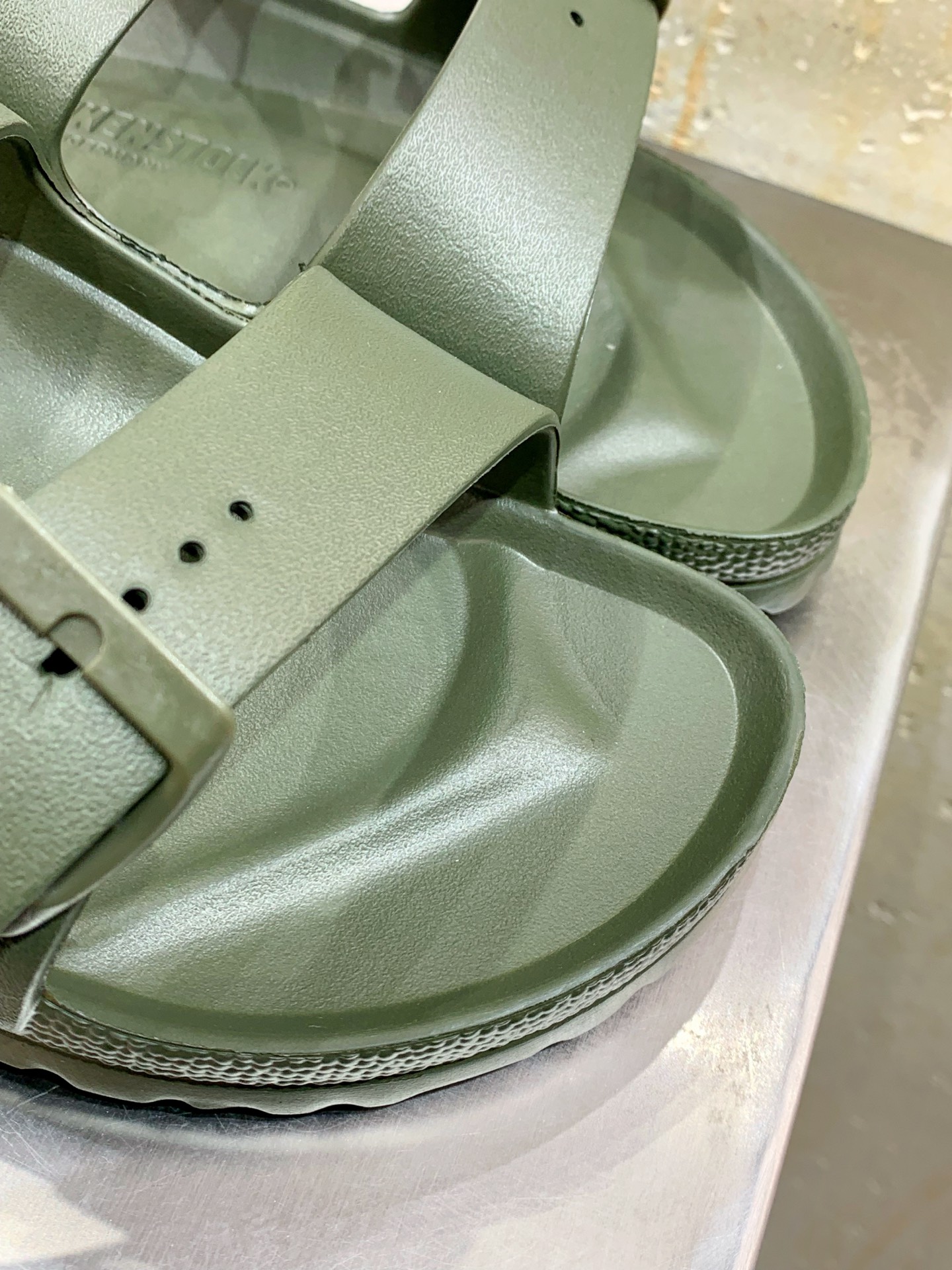 Calvin Klein Sandals S