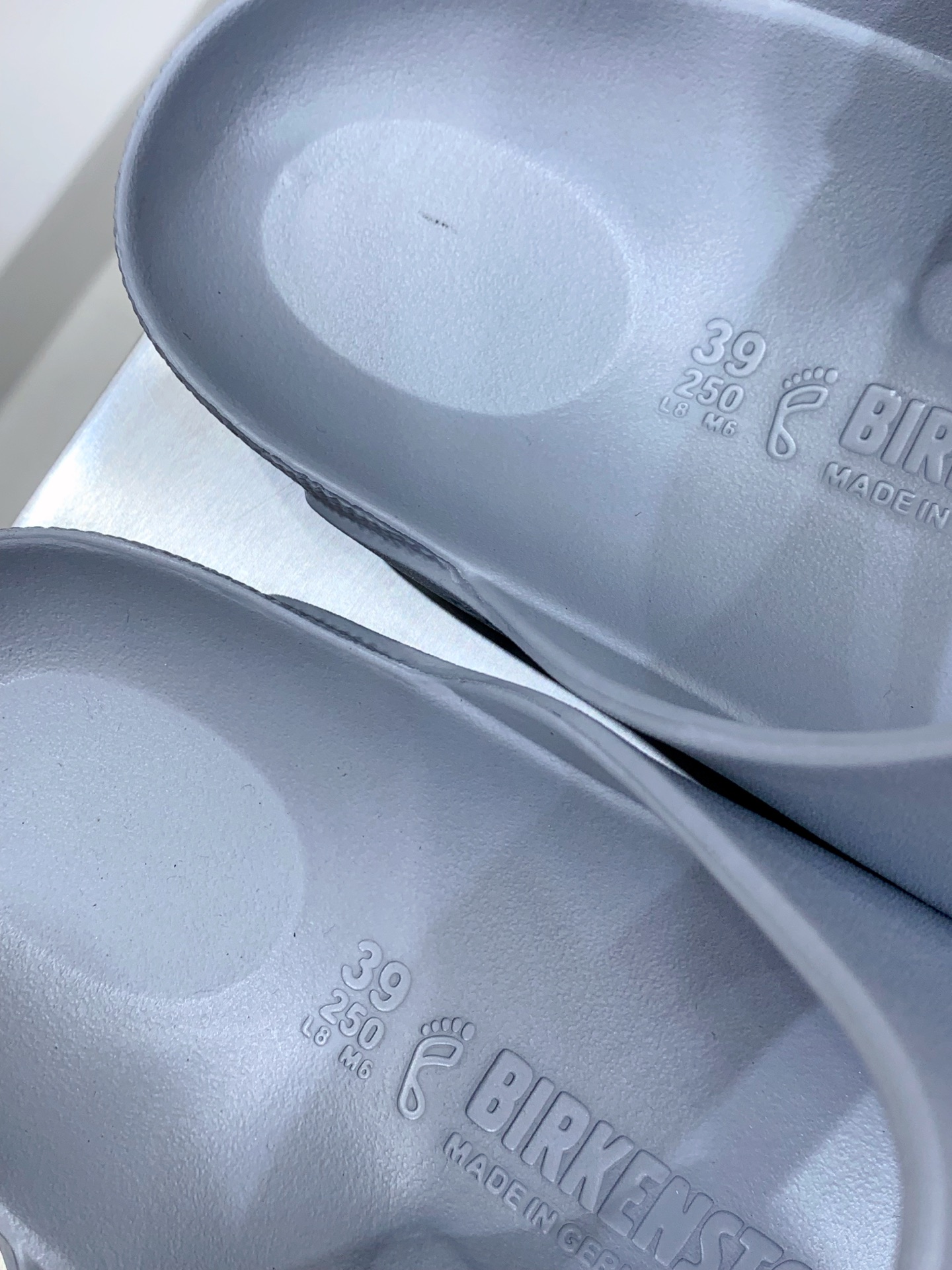 Calvin Klein Sandals S