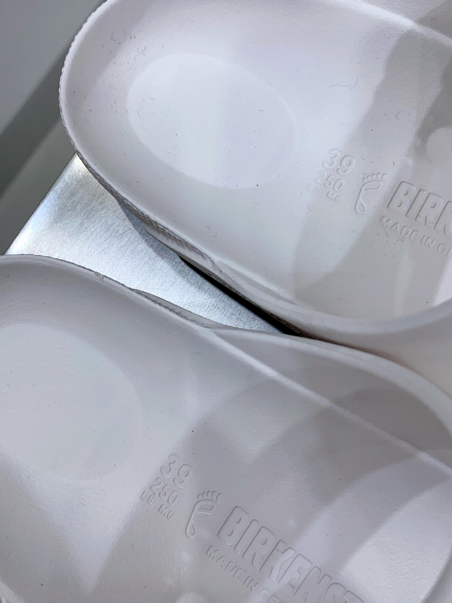 Calvin Klein Sandals S