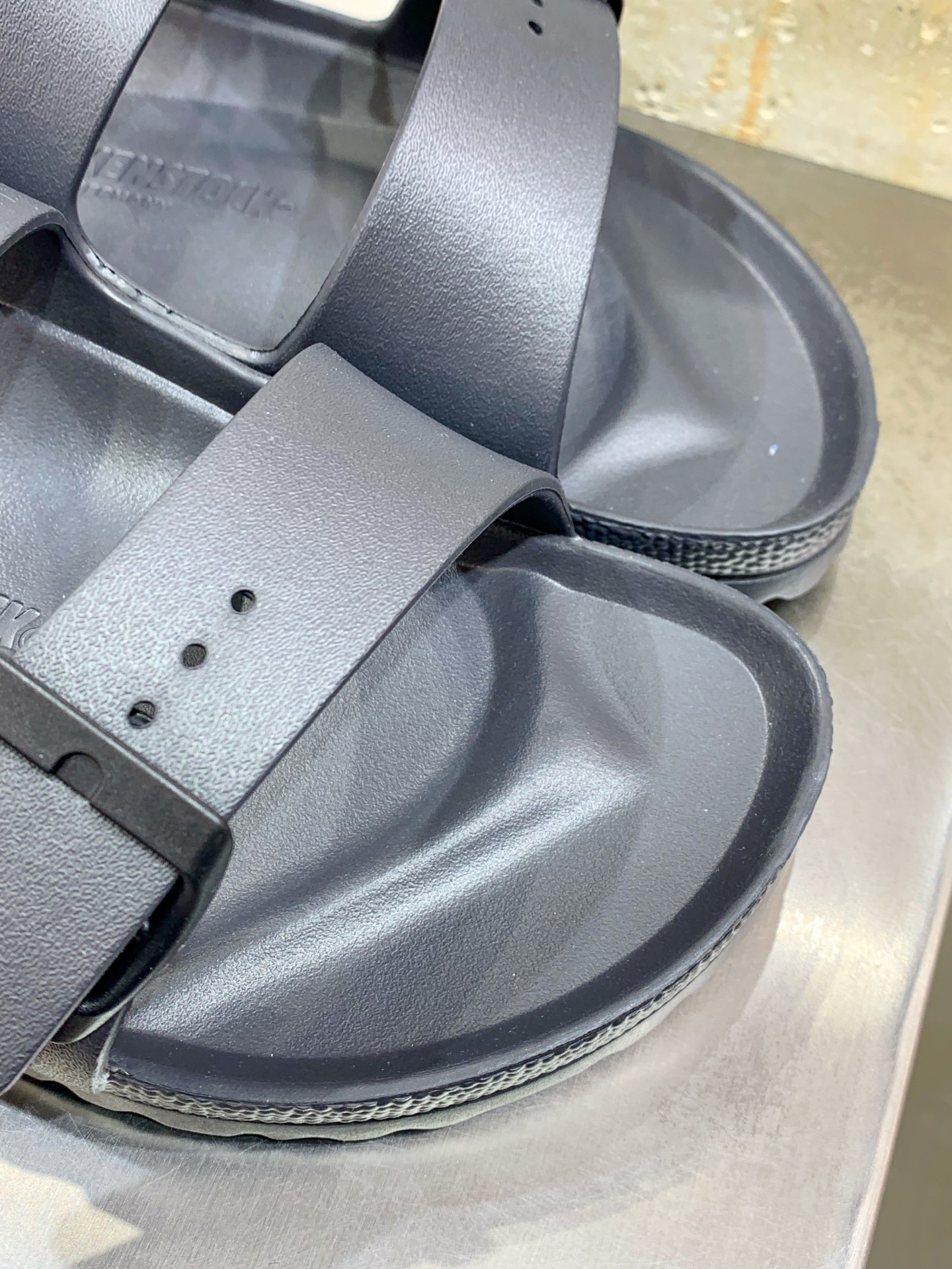 Calvin Klein Sandals S